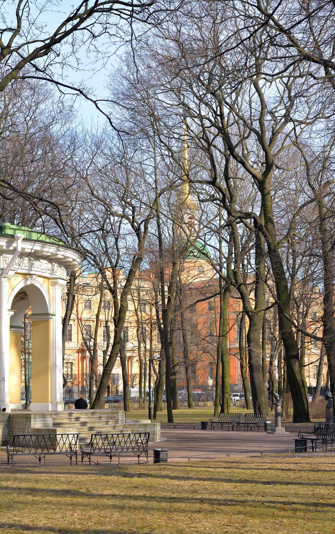 mikhailovsky garden in st.petersburg.