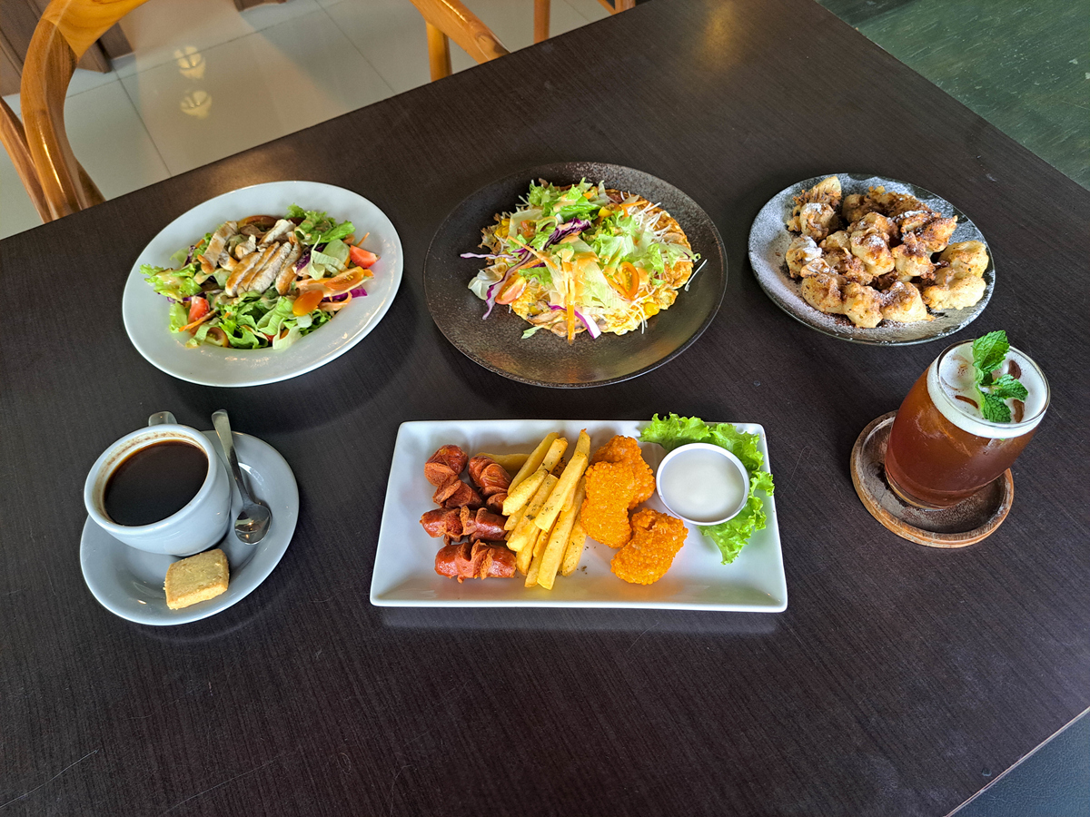 朋友问我今天在餐厅吃了什么？ - 分享你的美食体验！