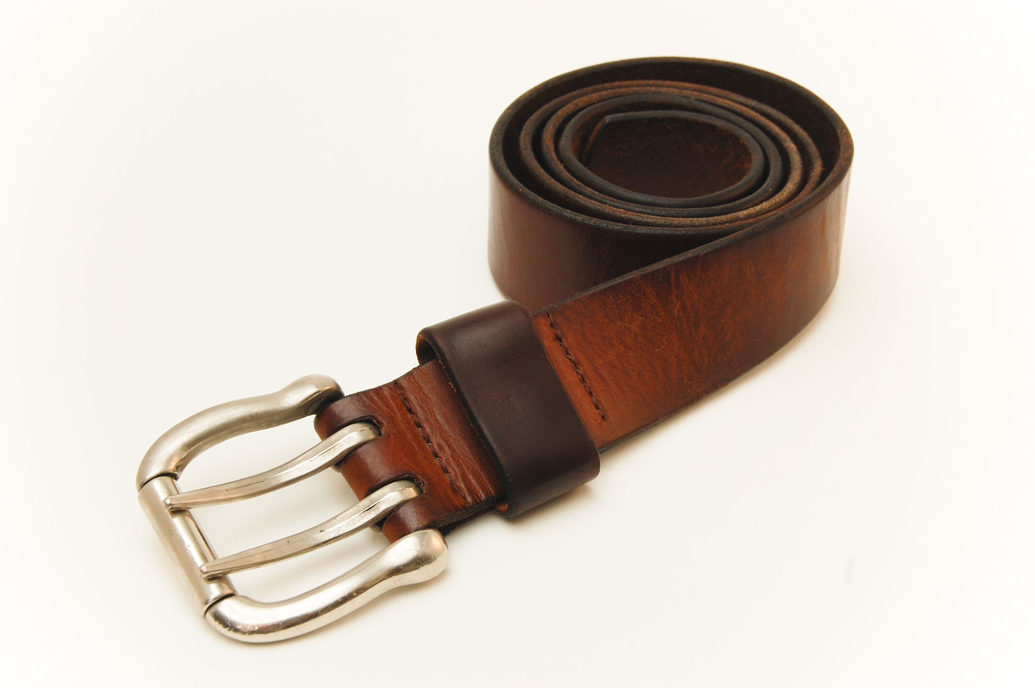 Copper Buckle Genuine Leather Belt for Men - Vintage Style, Exceptional Craftsmanship
