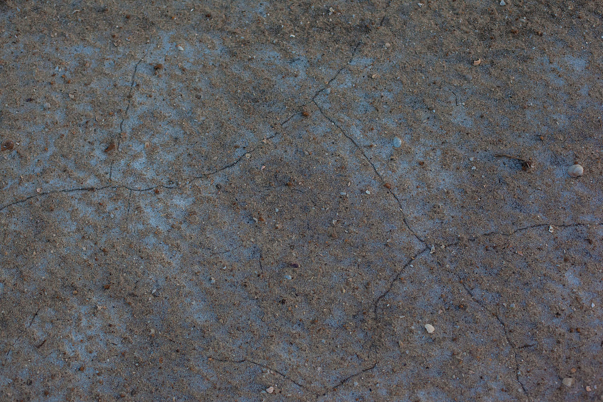 请对土木工程专业论文《 黄石道路桥梁施工中混凝土裂缝的成因及应对分析》的5 混凝土裂缝的监测与评估 52 评估指标进行写作 最好有图表统计保证其内容合理性不要乱写：