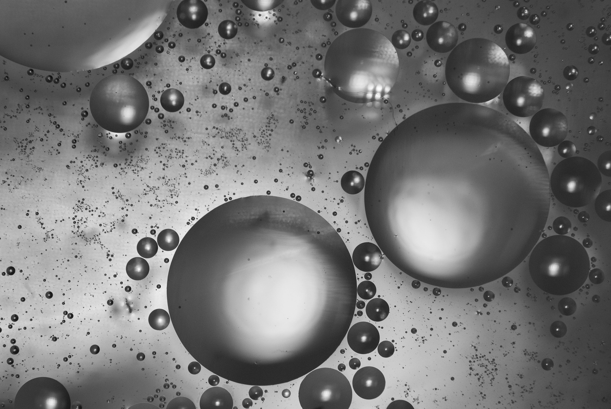 液体和气体接触时液体同气体间的交界面称为液体的自由表面是否正确？