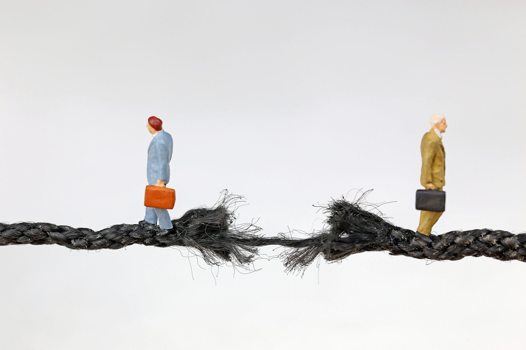 依就的意思 - 寻求帮助，实现目标