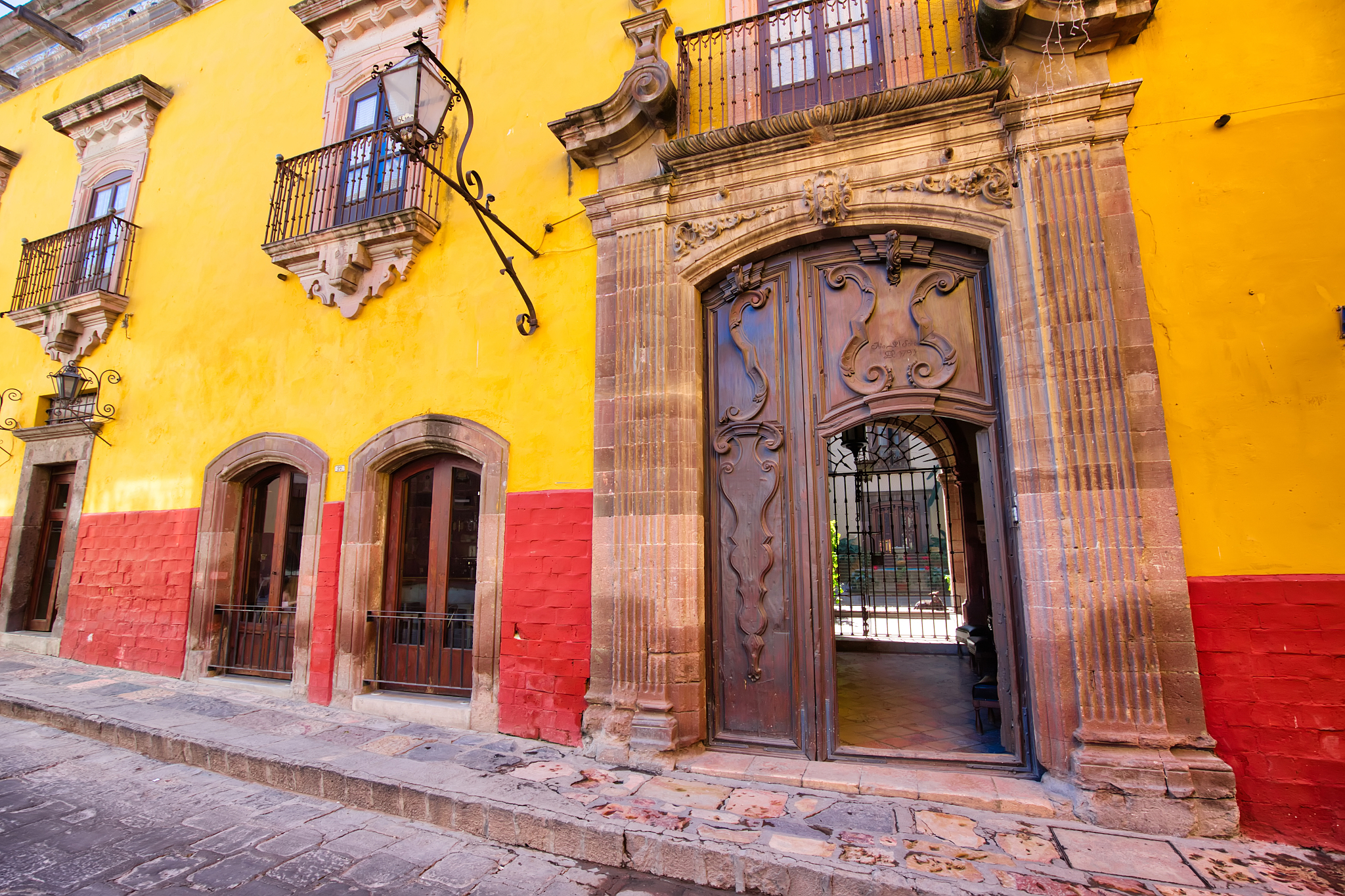 mexico, colorful buildings and streets of san miguel de allende 
