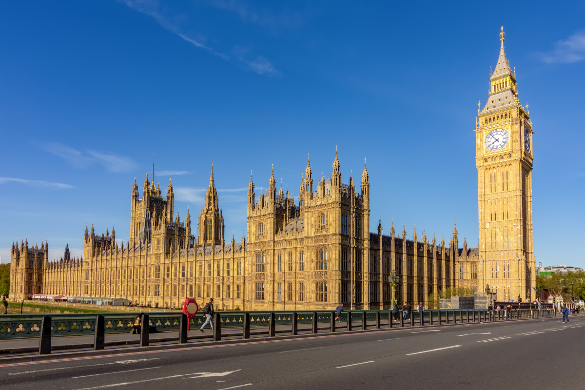 英国必去十大景点排名:英国必游景点包括大本钟与伦敦眼,俯瞰泰晤士河