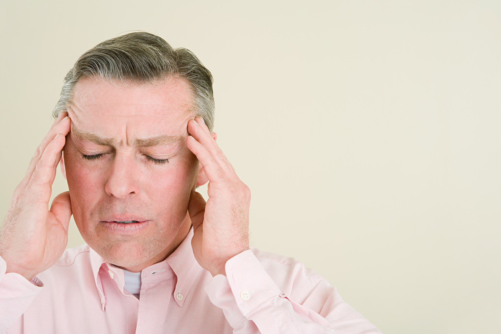 牙痛头疼早起太阳穴痛是怎么了