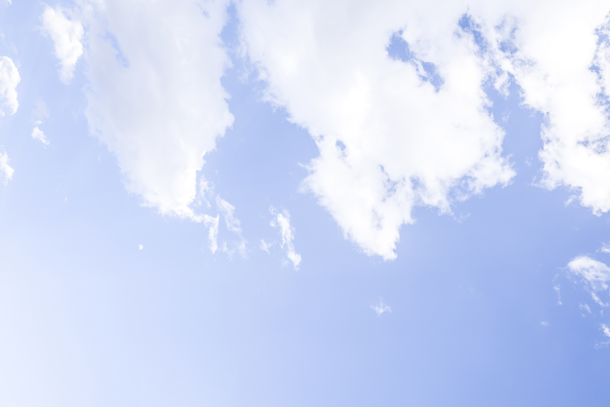 描写天空的唯美句子：10句天空文案，带你感受天空之美