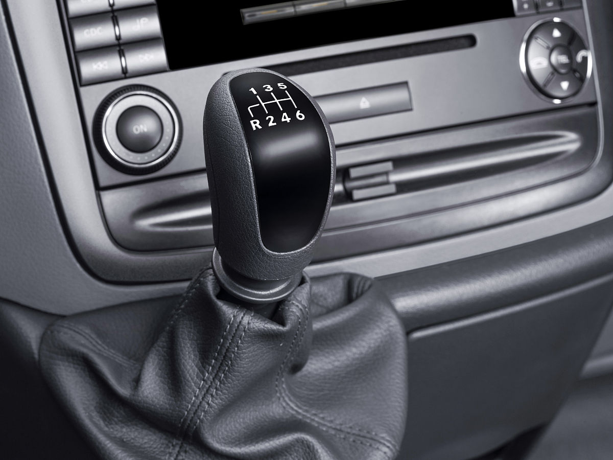 换挡拨片的作用和使用方法