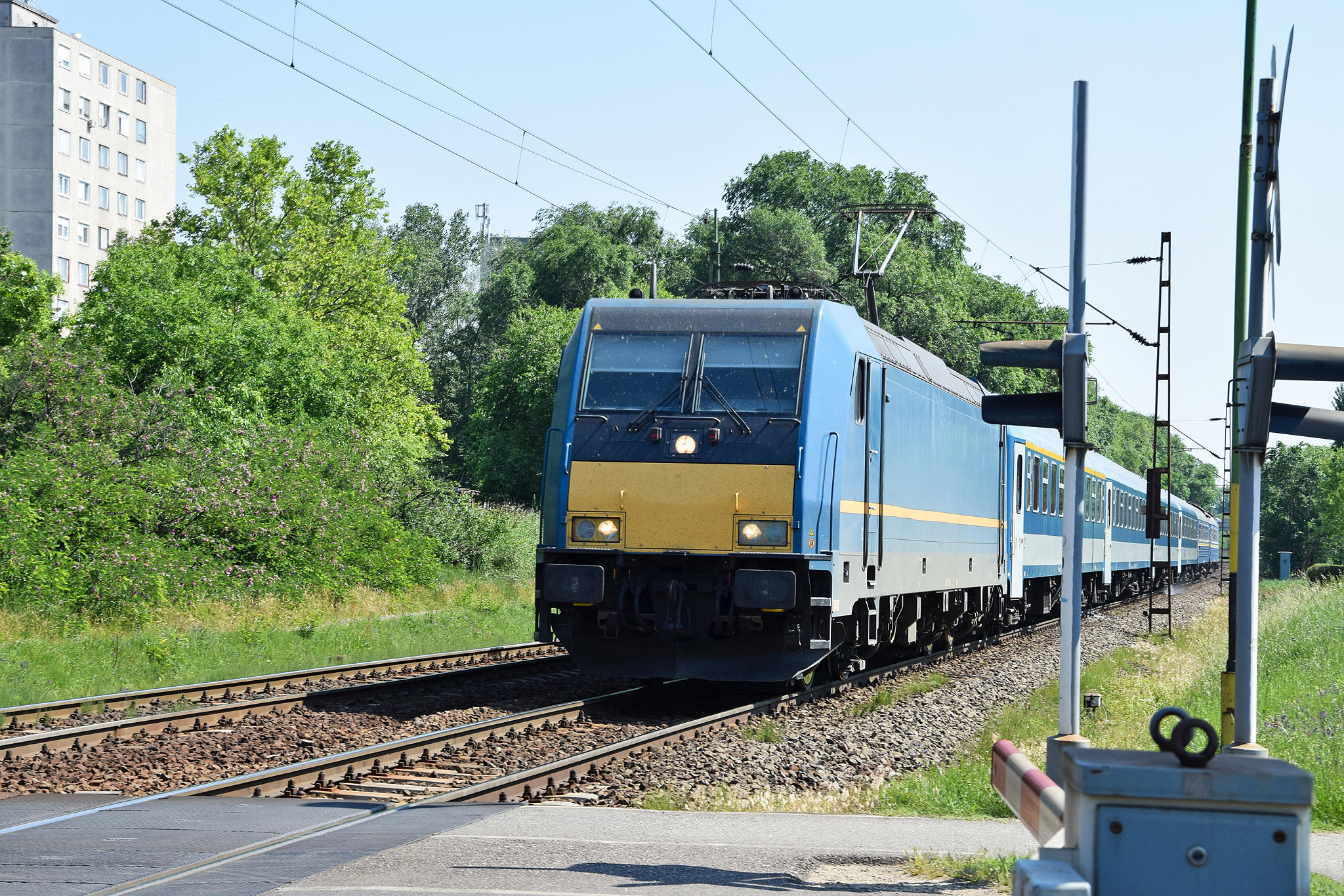 石家庄铁路职业技工学校哪个专业工资待遇高？