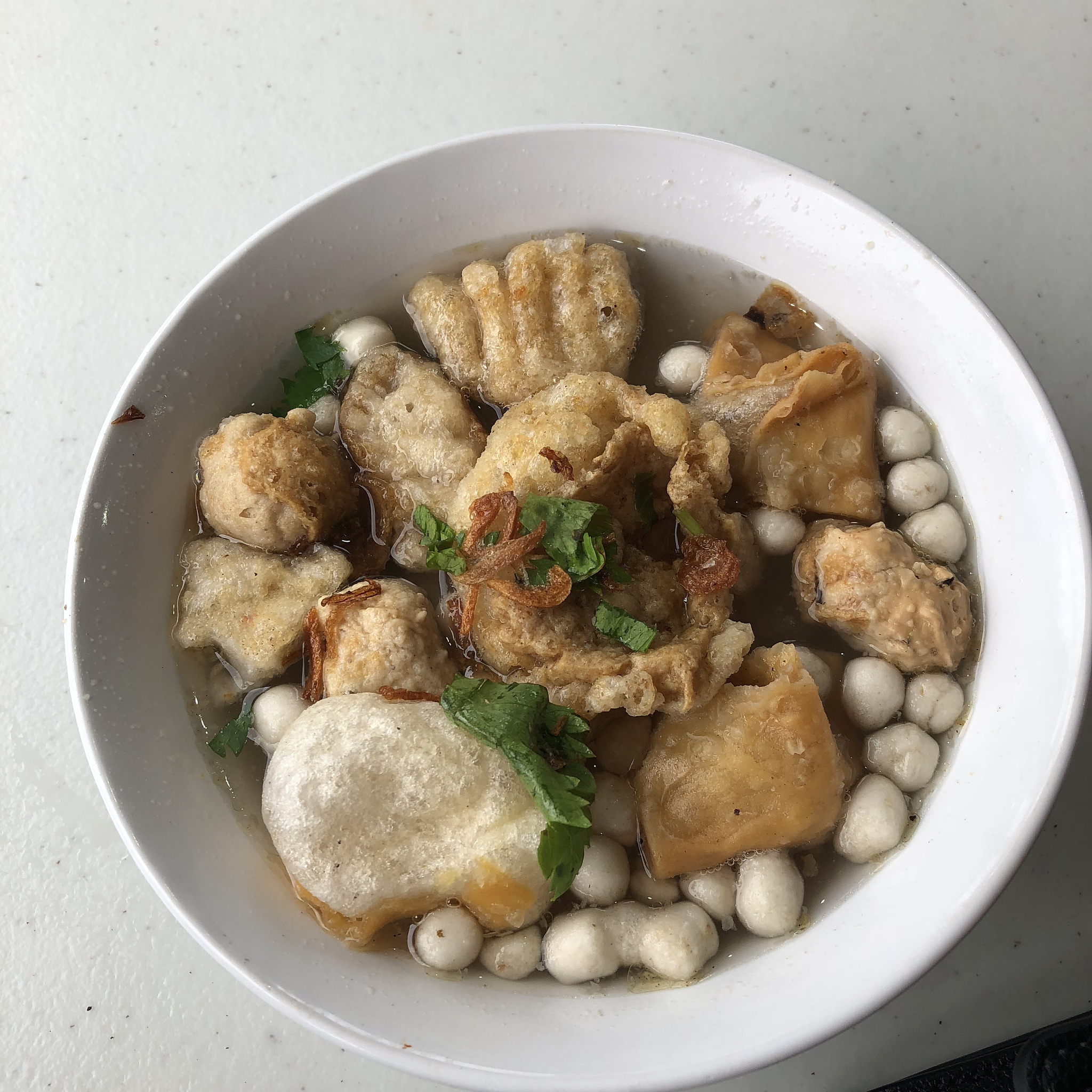 写一首夏天出去旅游的诗