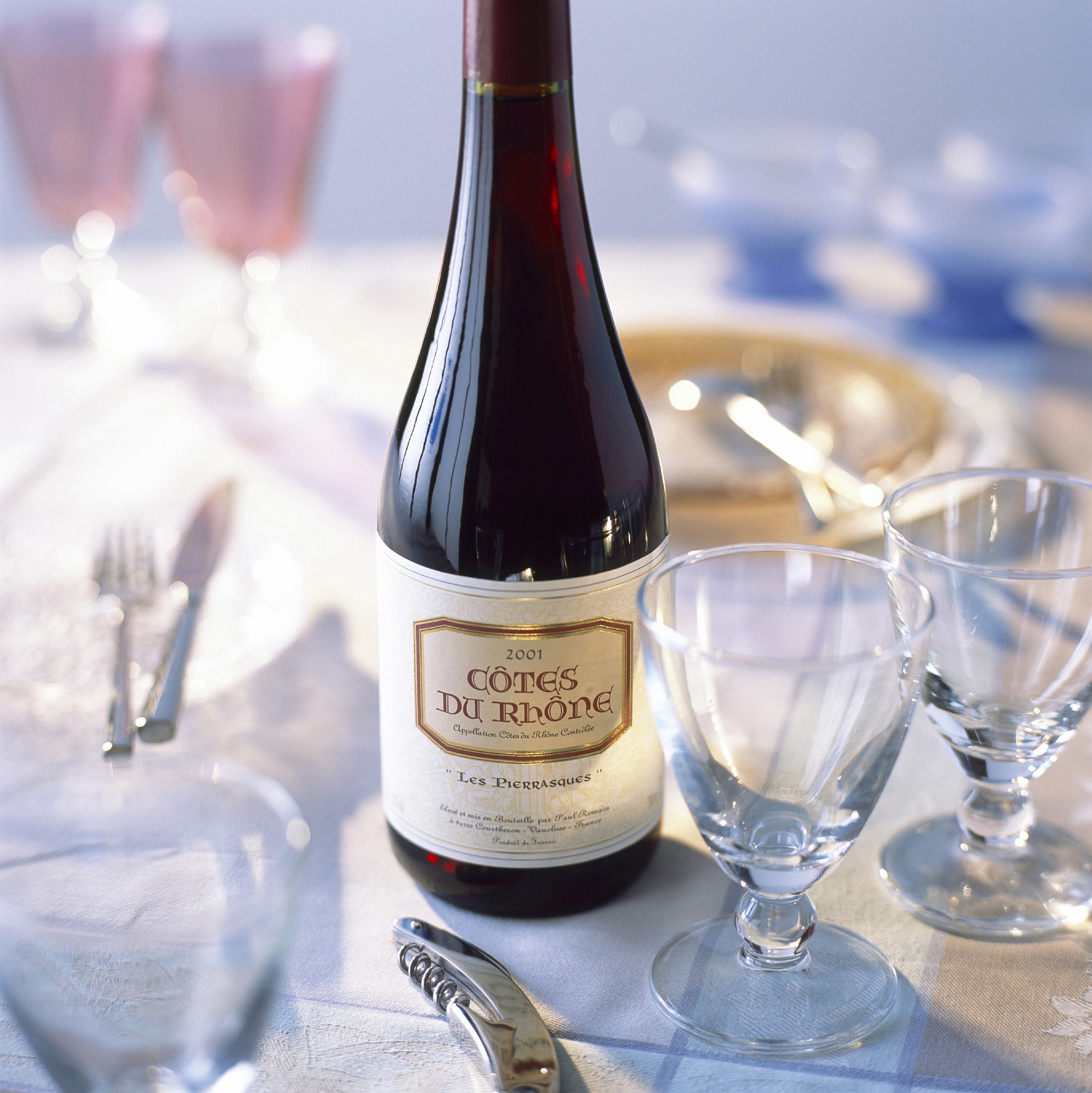 meta titulo y meta descripcion con tono cercano del siguiente empresa Cerrajero Montecarmelo 24 horas