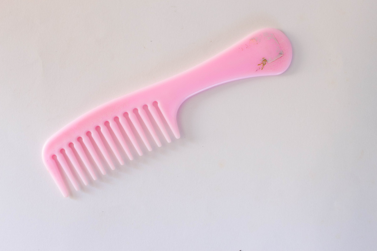 太阳花宠物梳：让你的宠物一夏靓丽如太阳花！