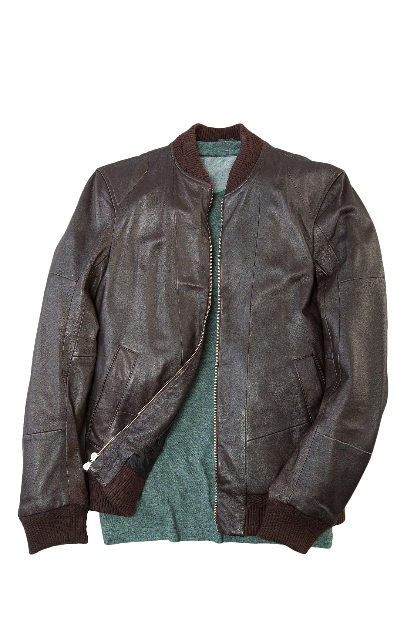 Vintage Glamour - A collection of luxurious coats and jackets that pay homage to the golden age of Hollywood Think fur-trimmed collars velvet accents and rich jewel tones like emerald green and burgun