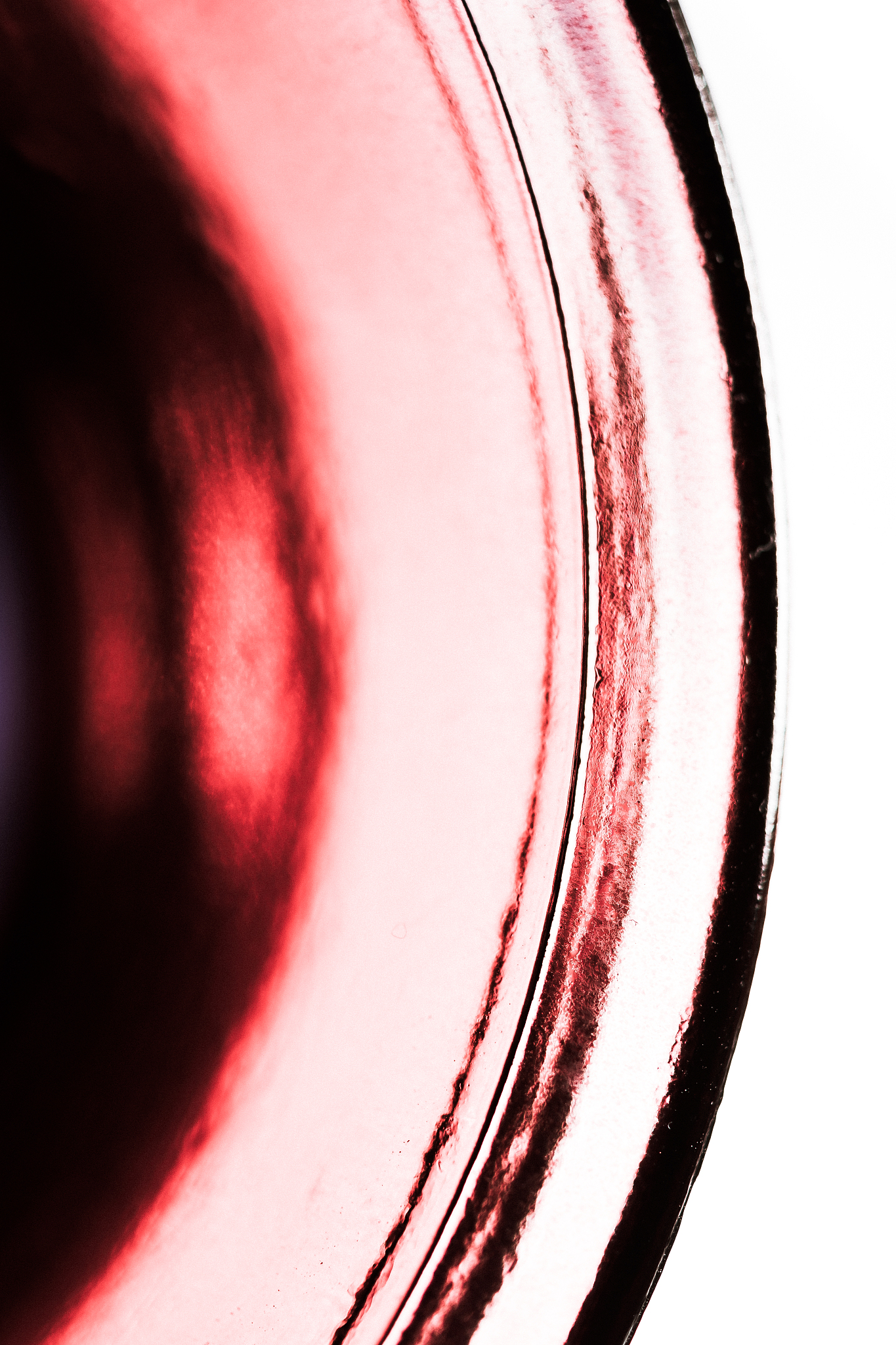 close up of the rim of a glass vase