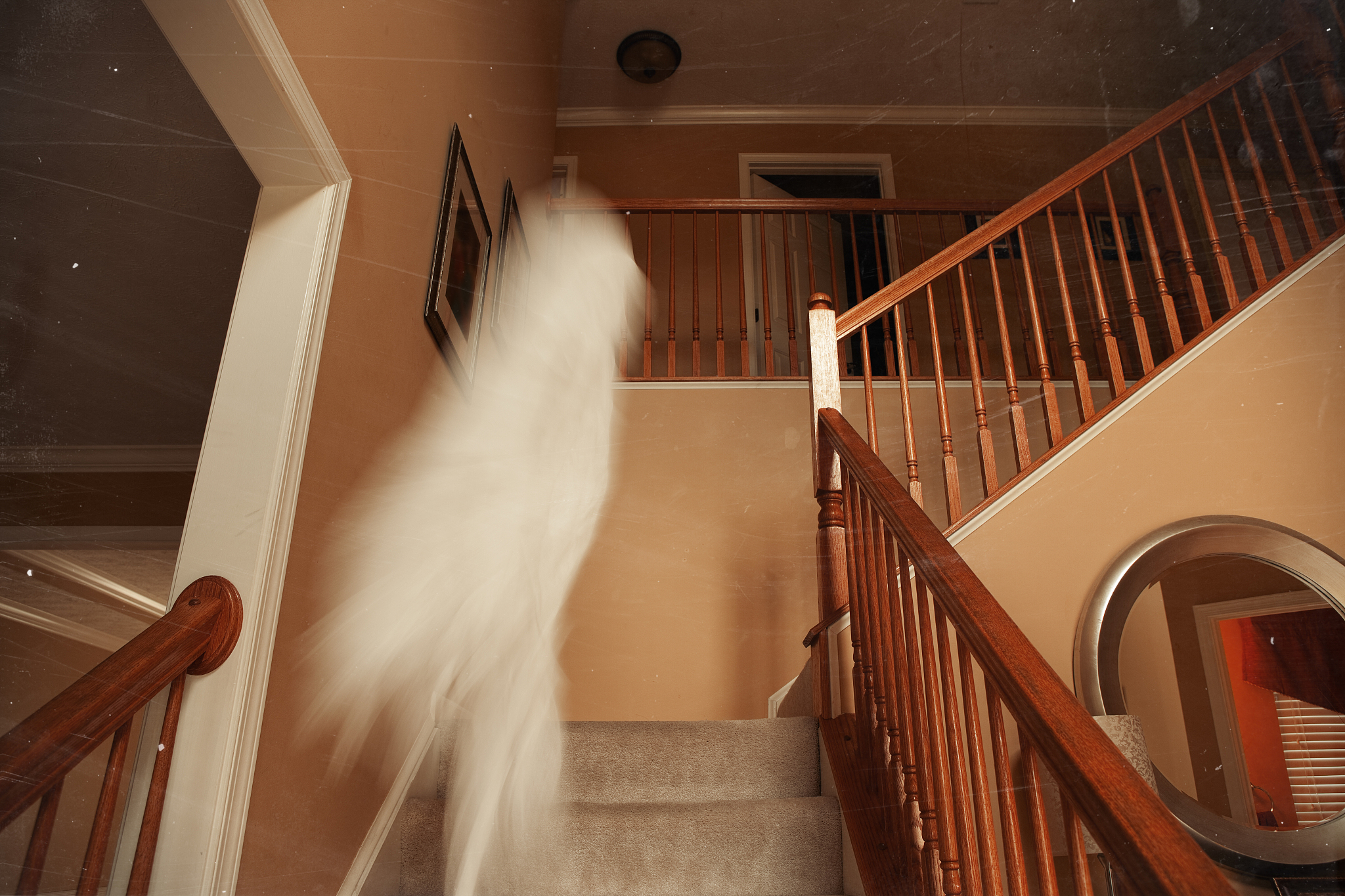 theghost 中文版手游更新日志 - 1.0.0 版本更新