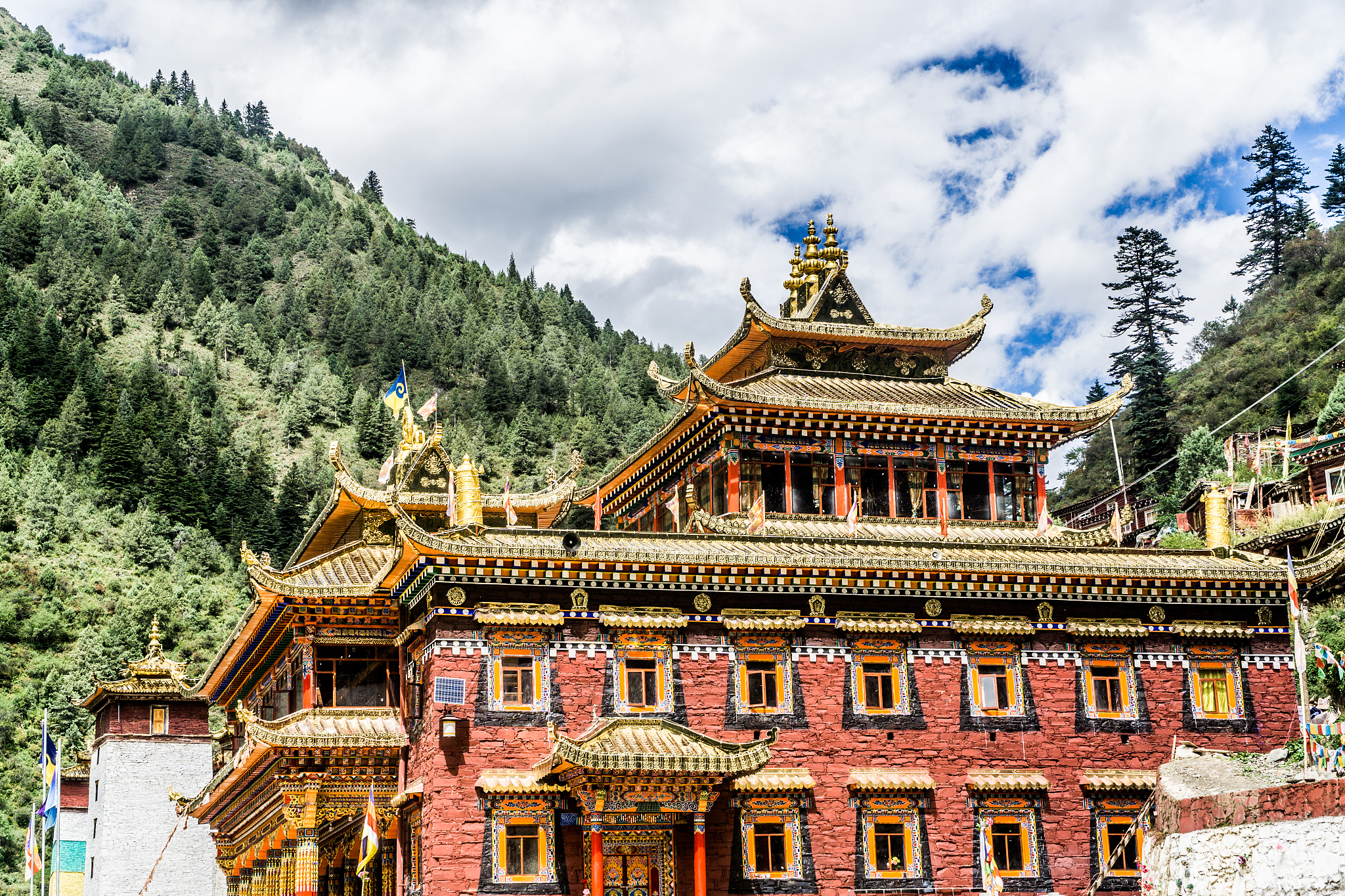 广西贺州民族旅游艺术学校2023年招生简章