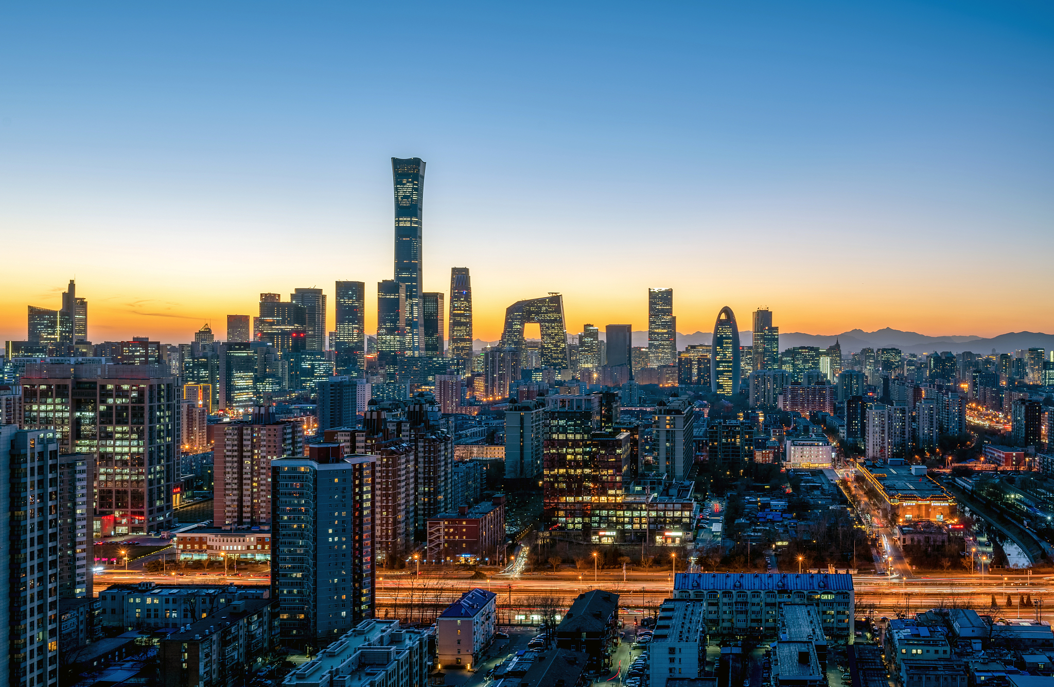 中国北京国贸商务区繁华夜景