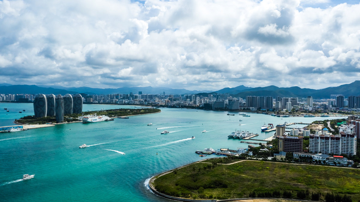 Invest in the Guangdong-Hong Kong-Macao Greater Bay Area: A Thriving Economic Hub
