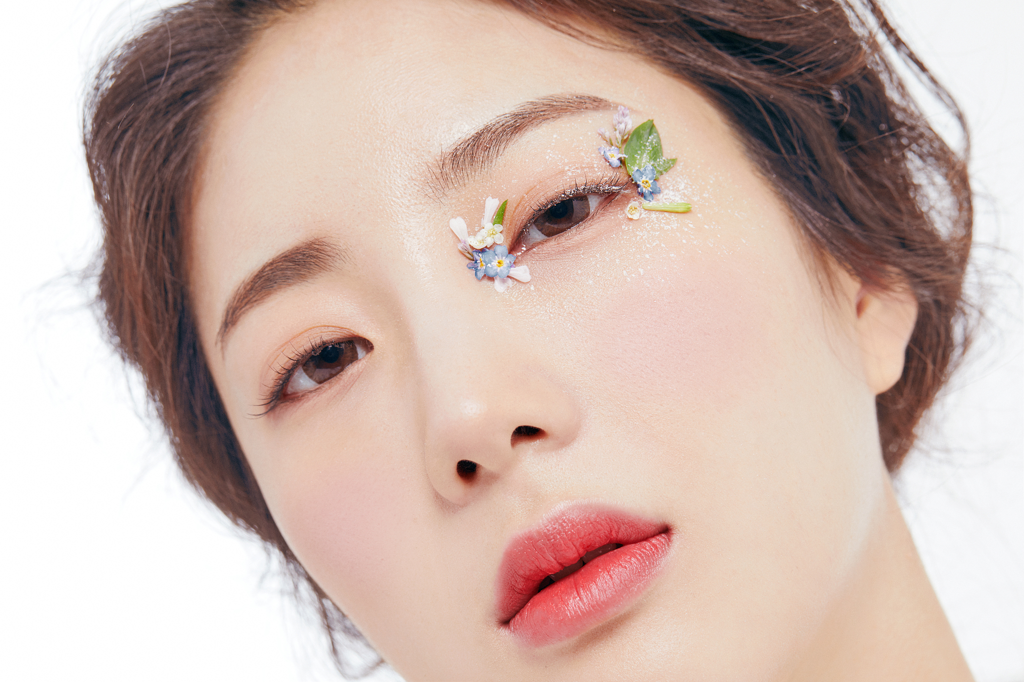 自拍化妆发帖写一段文字