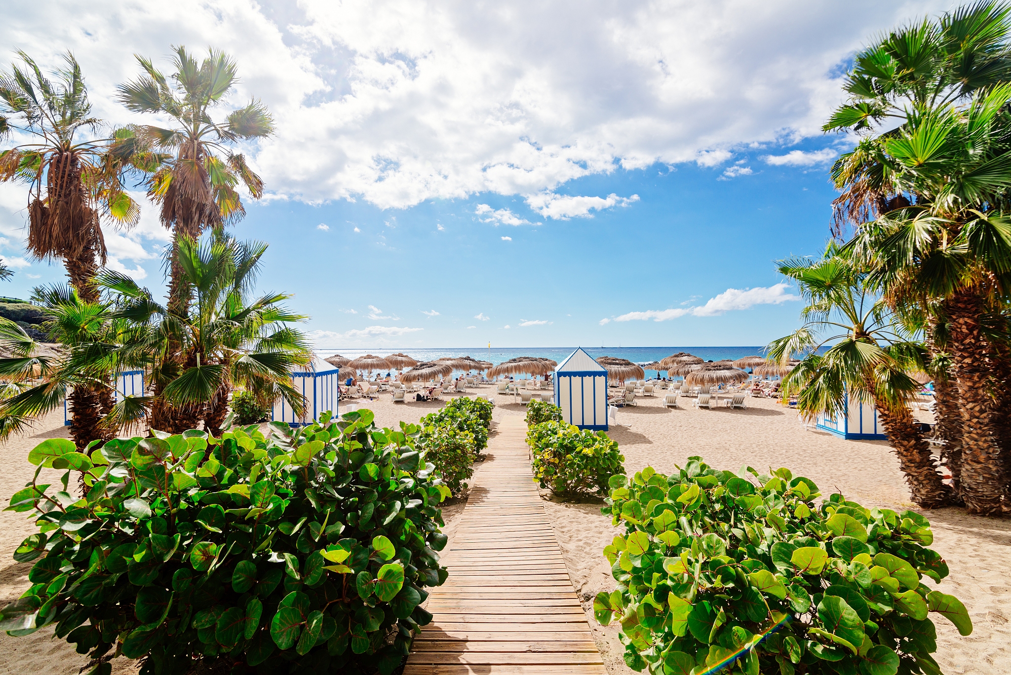 400 Sunny Isles Condo in Sunny Isles Beach information