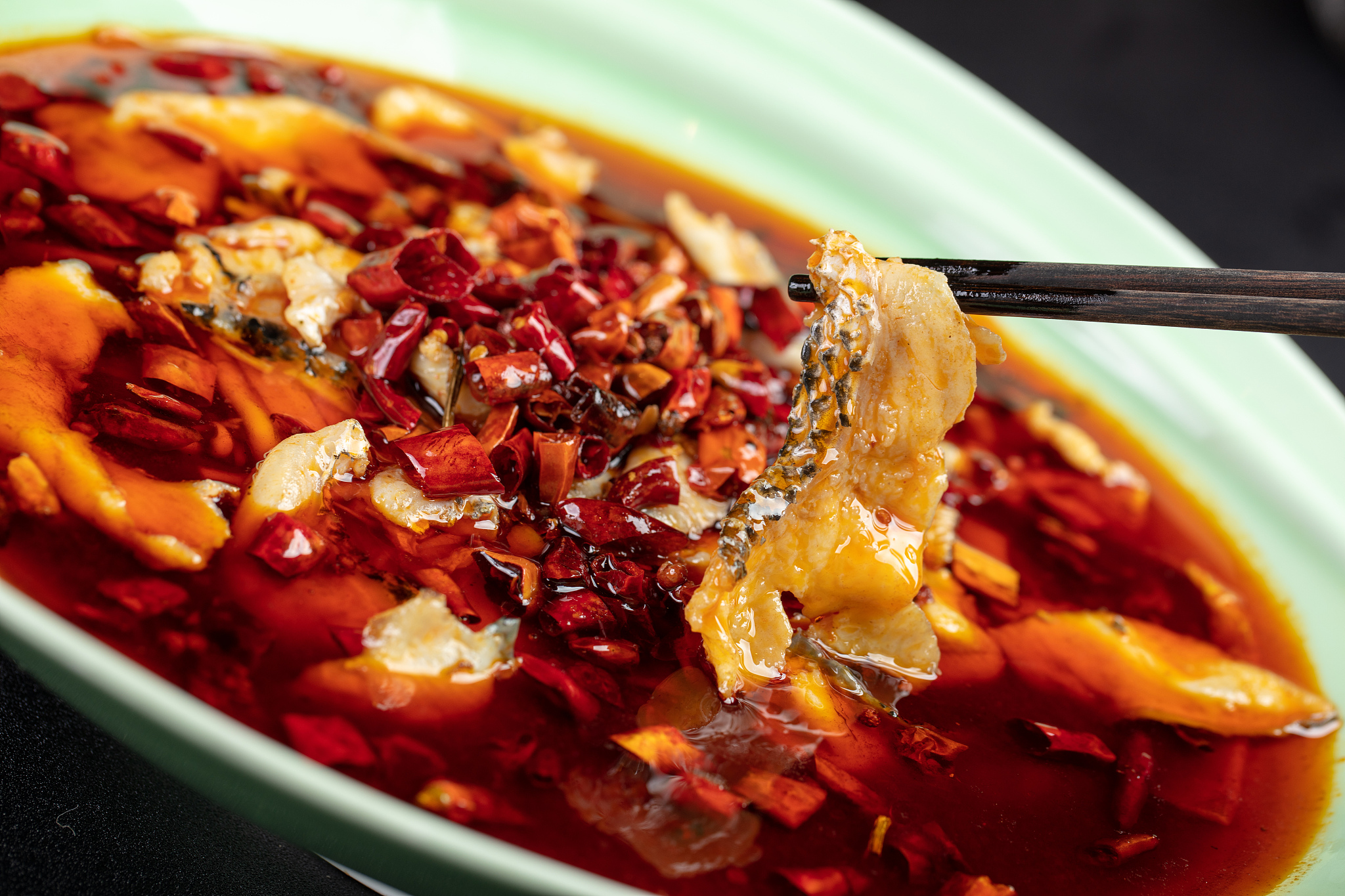 重庆水煮鱼片的做法 最正宗的做法视频，