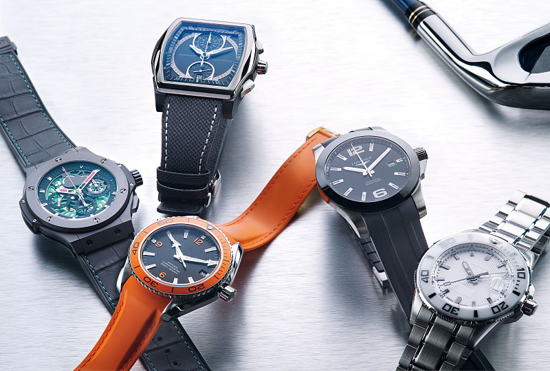 写一份直播方案要素如下：1开场白要震撼2有神秘嘉宾3产品是手表4话术贴近生活5直播时常半个小时6直播方案要完整