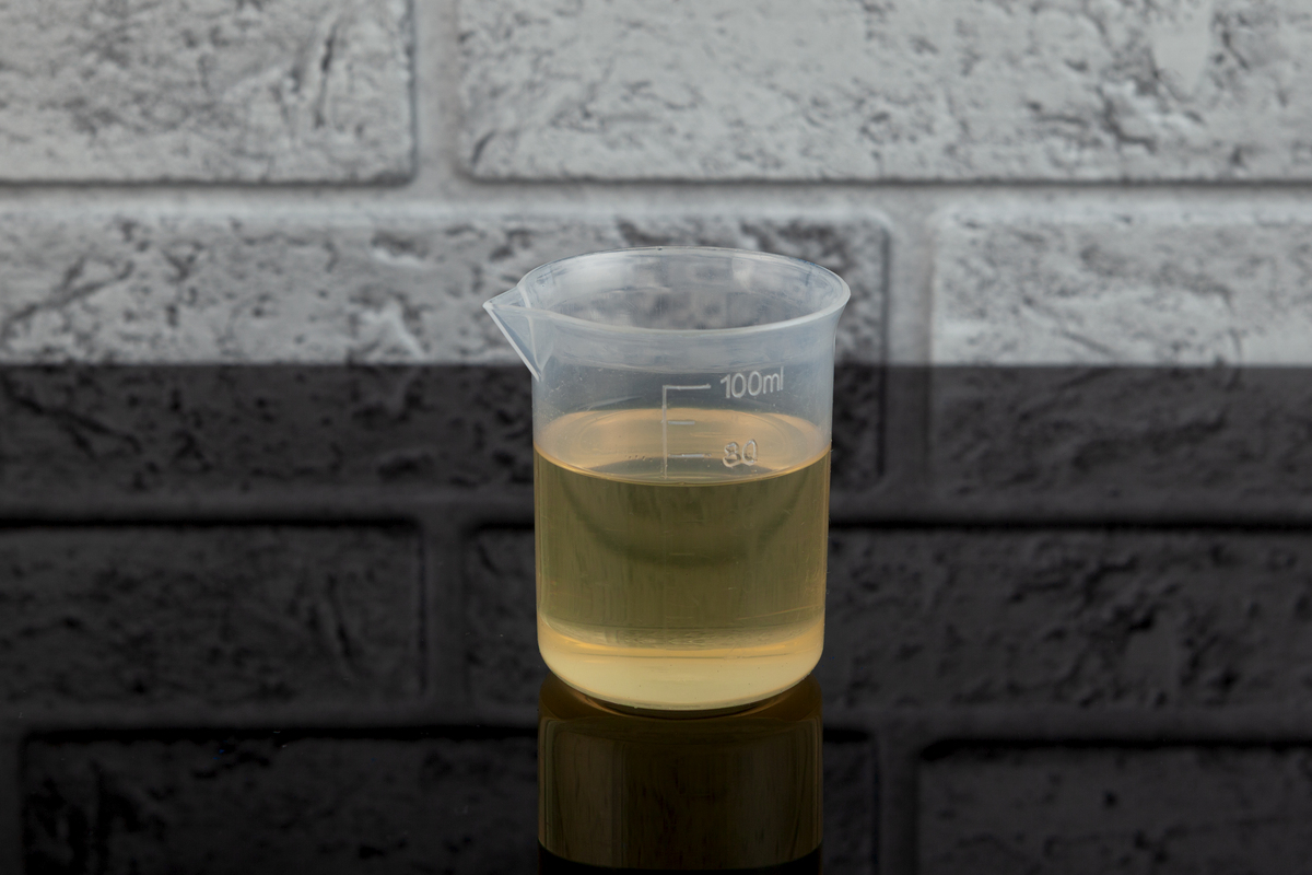 硝酸银溶液的颜色 - 无色透明变色原因