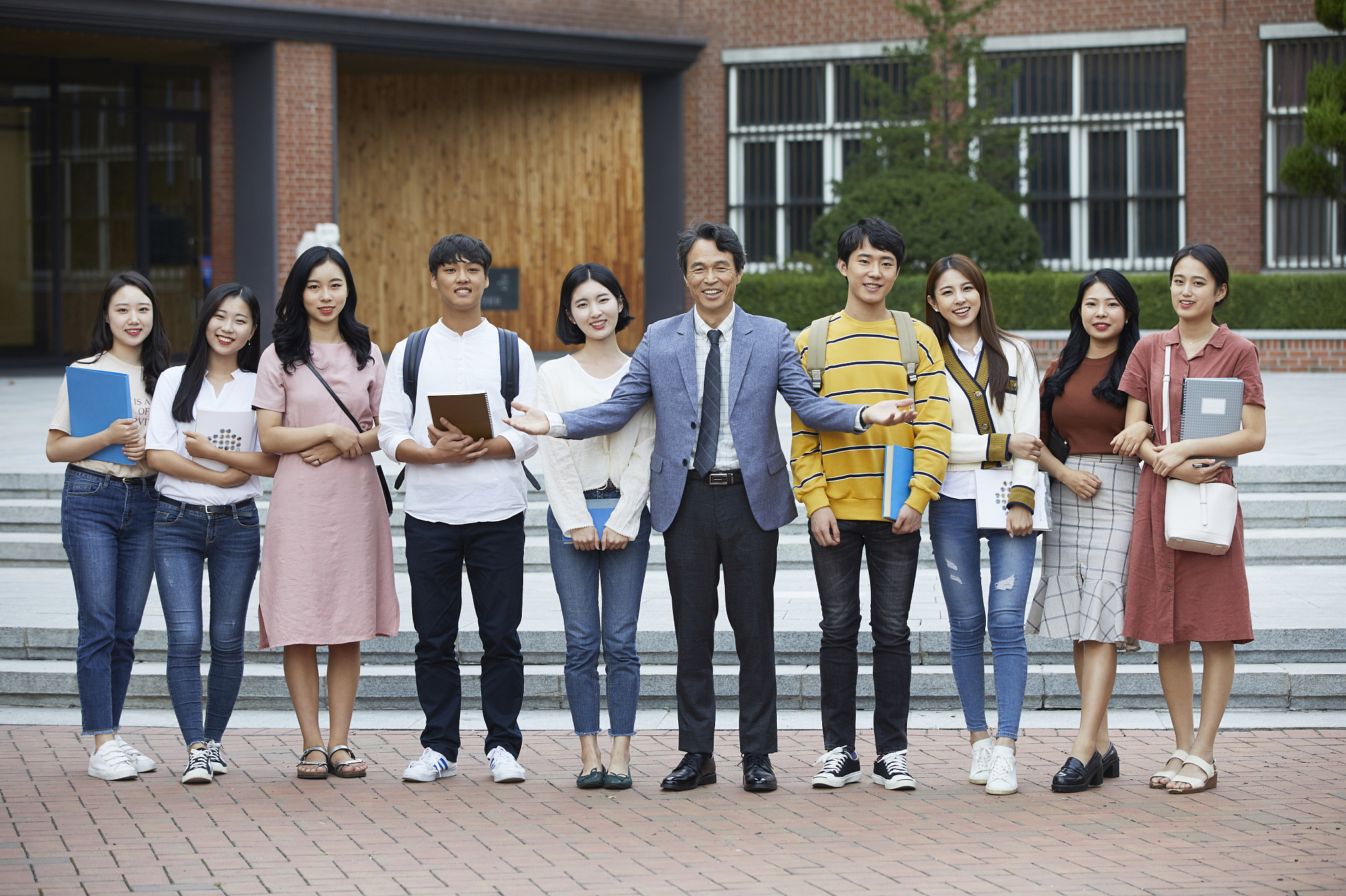 男生到成都幼儿师范学院学幼师专业怎么样