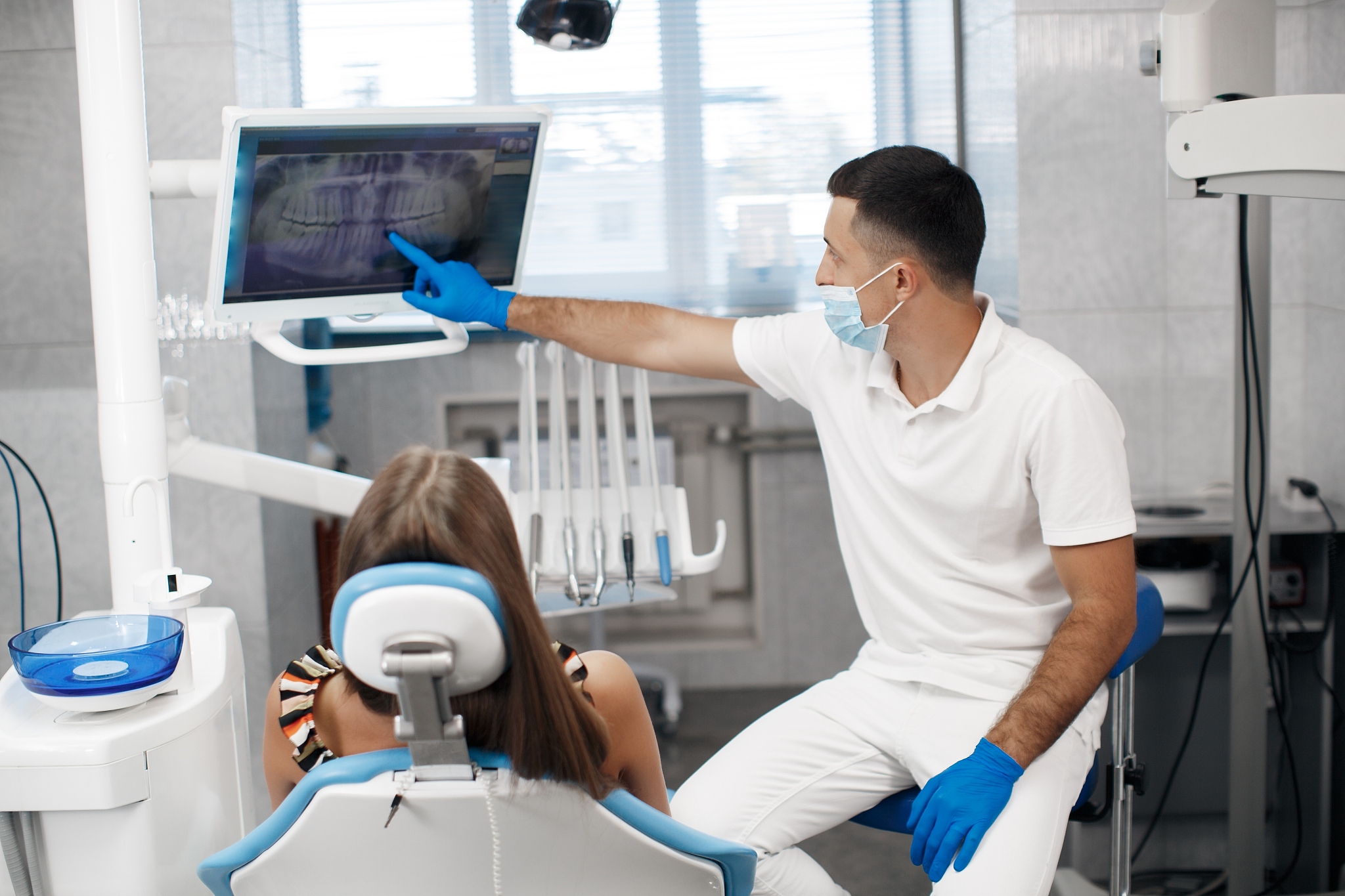 丽江民族中等专业学校口腔医学专业怎么样？就业前景如何？