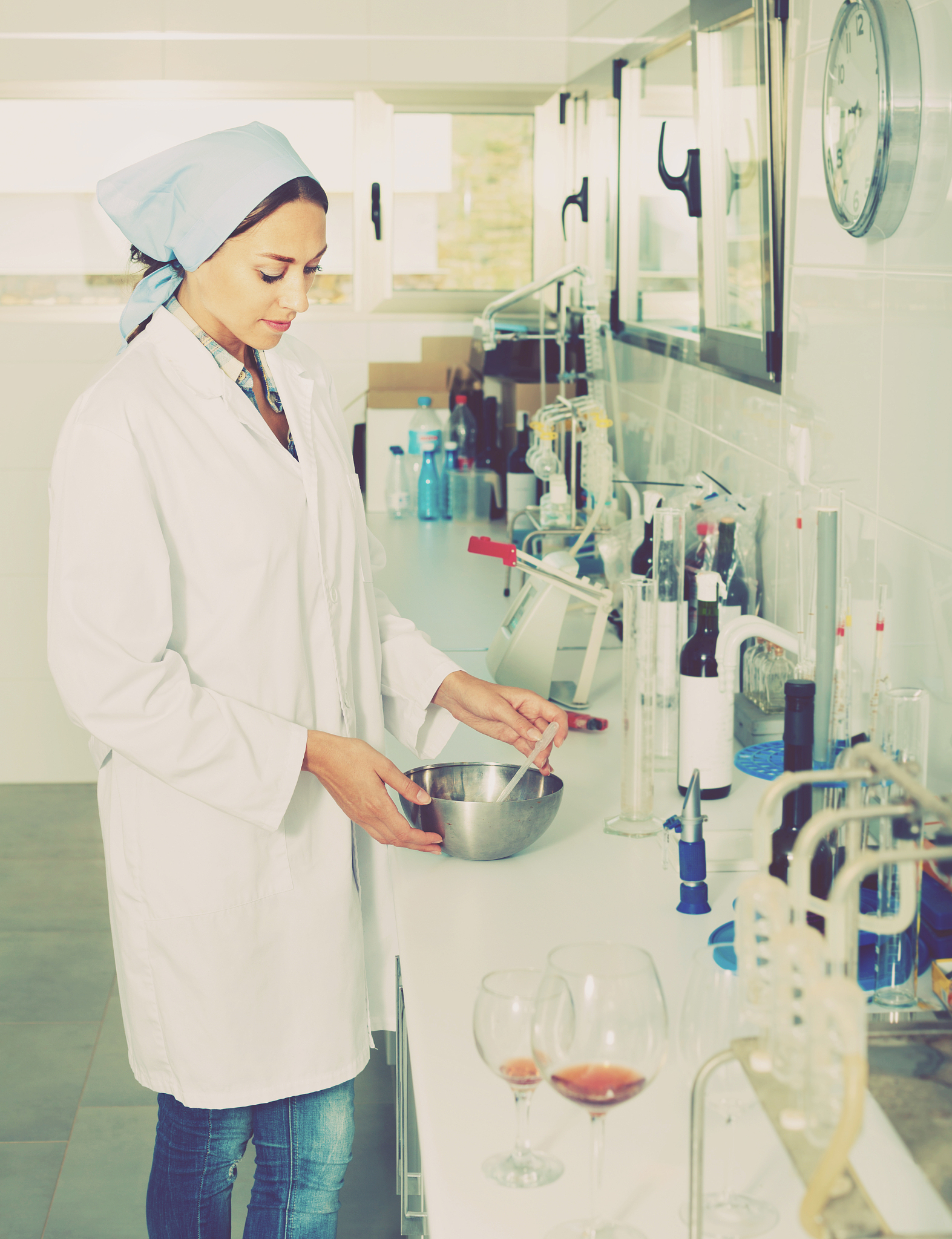 帮我写一份800字的实习日记吧关键词：广东省佛山市禅城区粮油检测中心四个月赭曲霉毒素麦角碱黄曲霉毒素检测