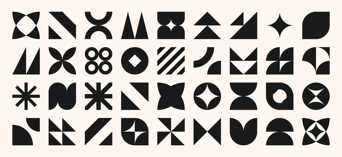 纸张对折剪出的图形一定是轴对称图形吗？