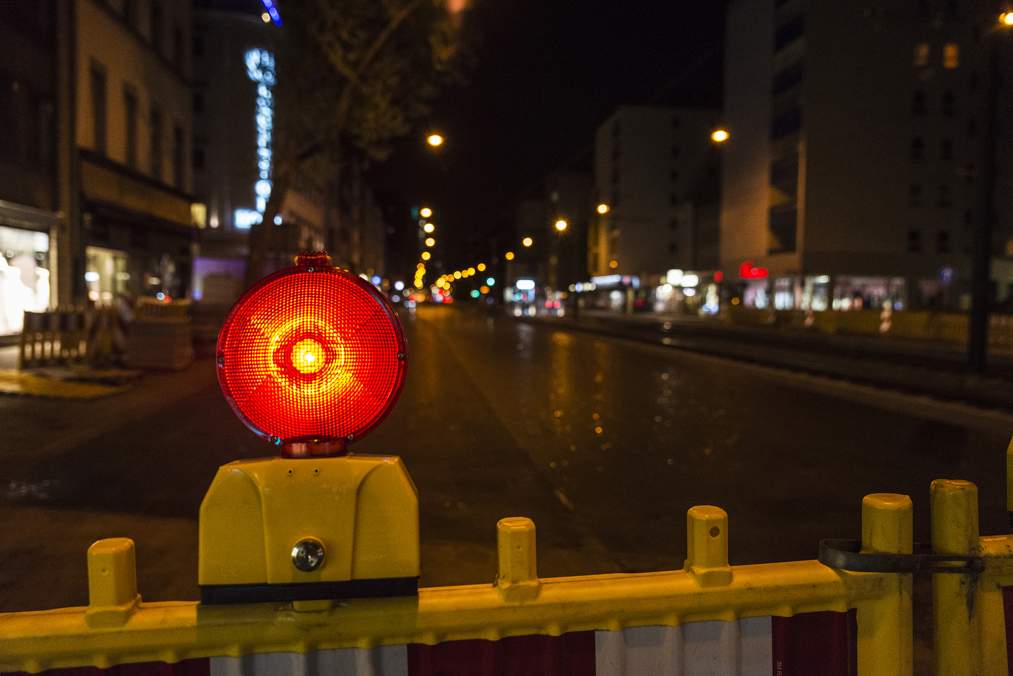 昆明防爆应急灯加工厂 - 专业定制生产，安全可靠