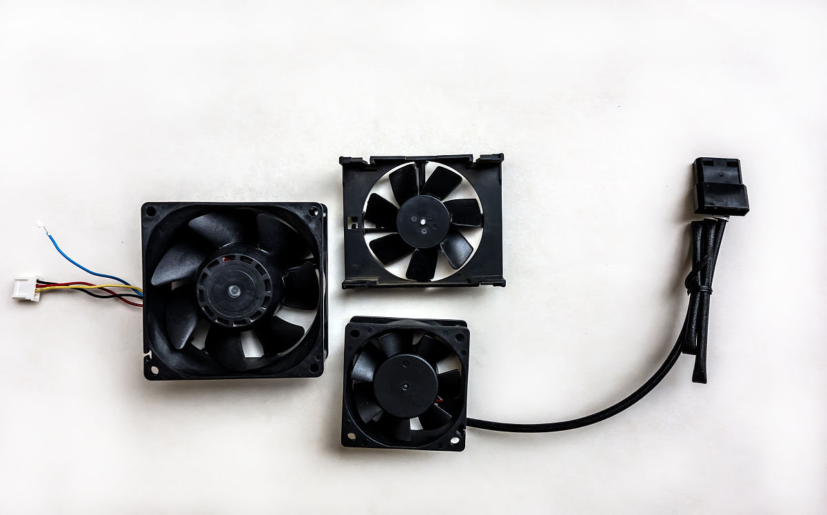 暗影精灵8pro风扇2100转和5000转声音一样什么原因回答并拓展。