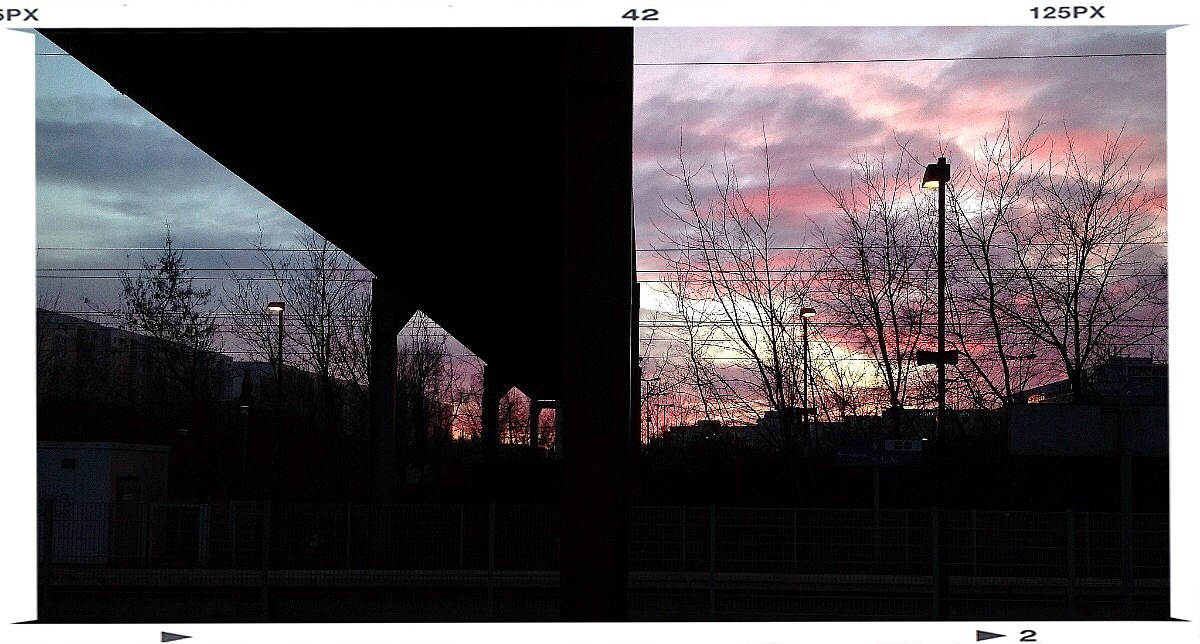 图像在生成和传输过程中常常因受到各种噪声的干扰和影响而是图像降质这对后续图像的处理和图像视觉效应将产生不利影响。使这句话换一种表达方式可替换添加删除一些字保持句意不变