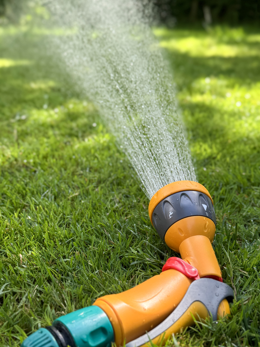 2Pcs 花园浇花喷水枪喷水器美标好评：最值得入手的园艺工具！