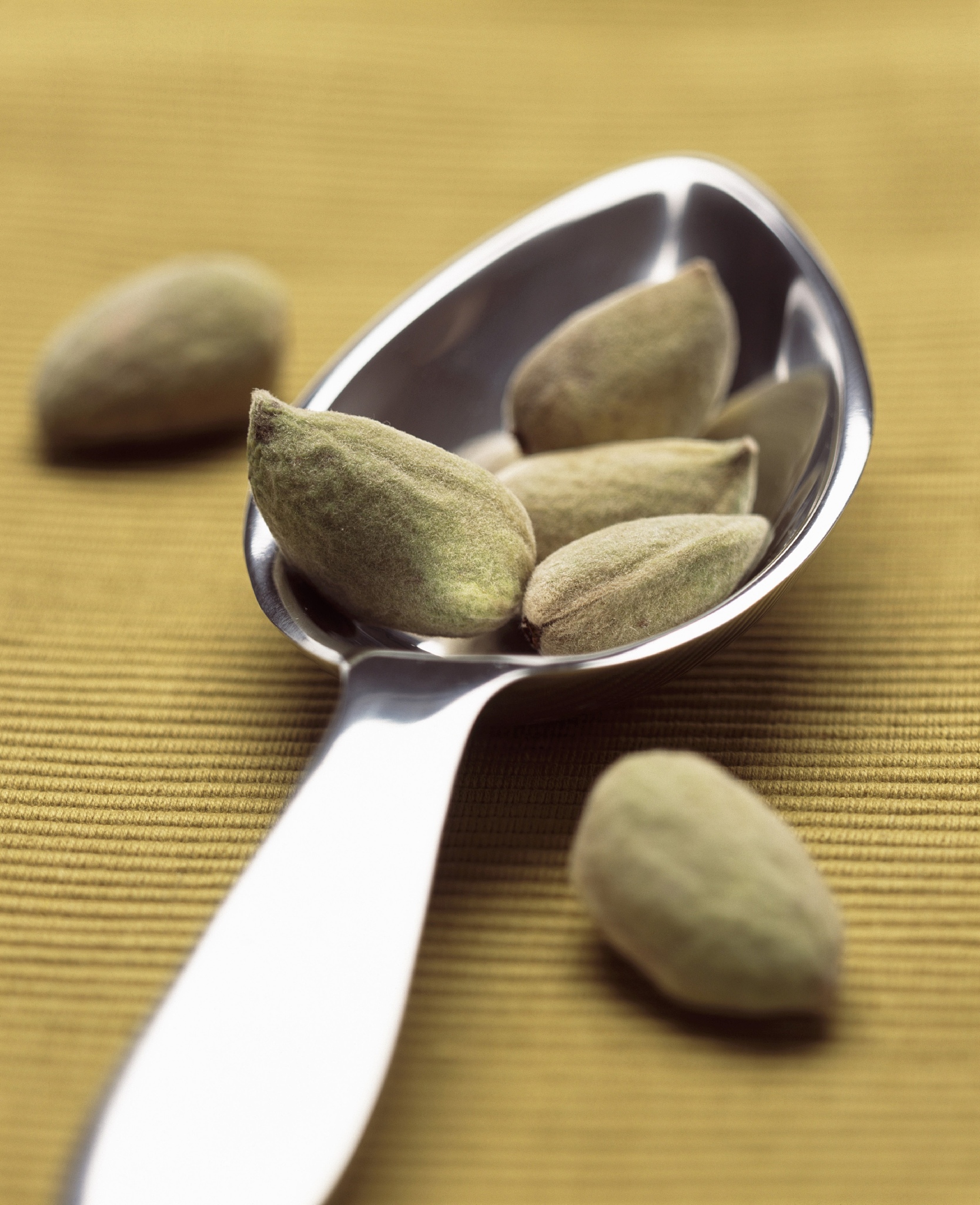 生南瓜籽和熟南瓜籽功效区别，