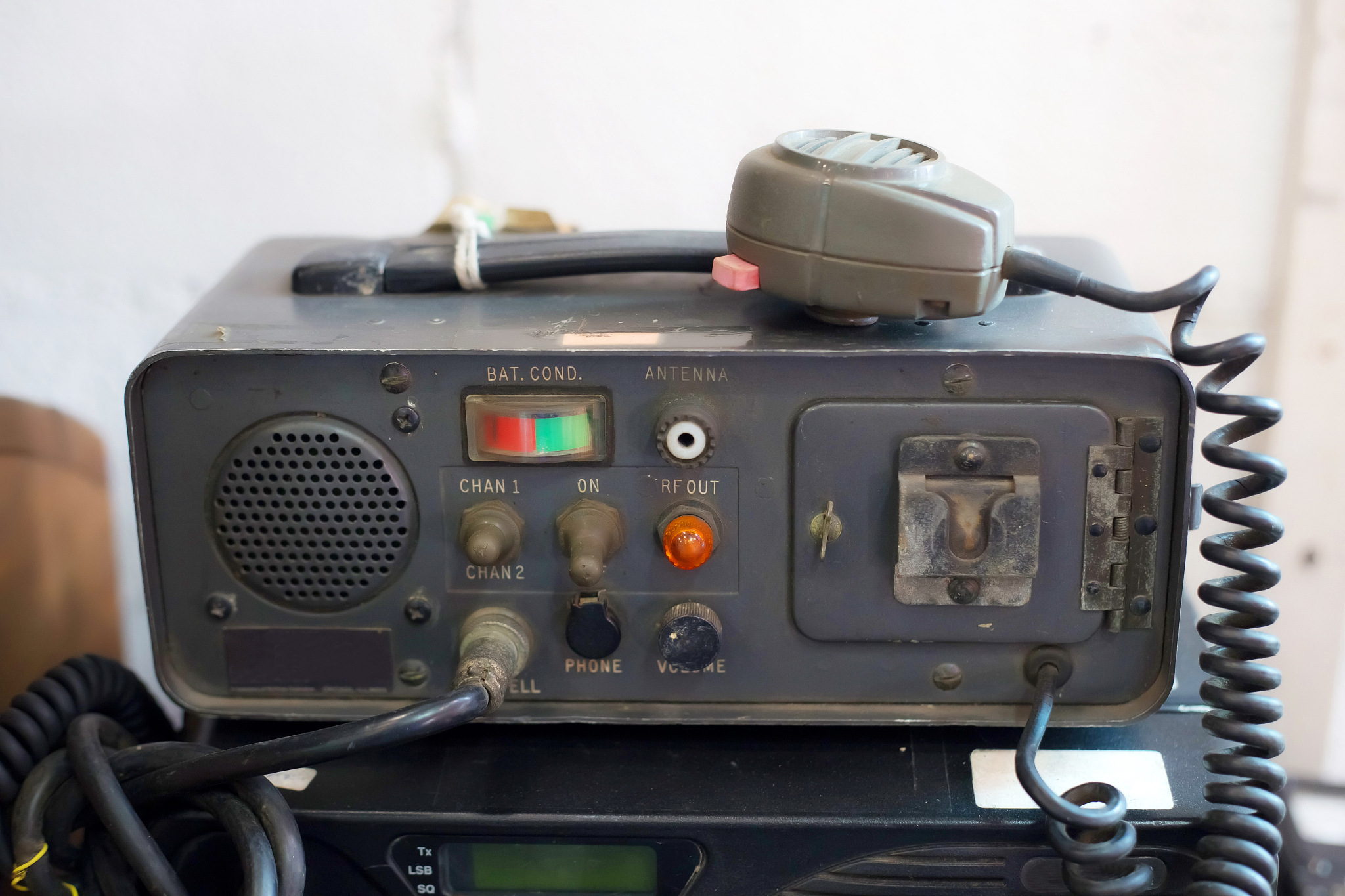 vintage military radio