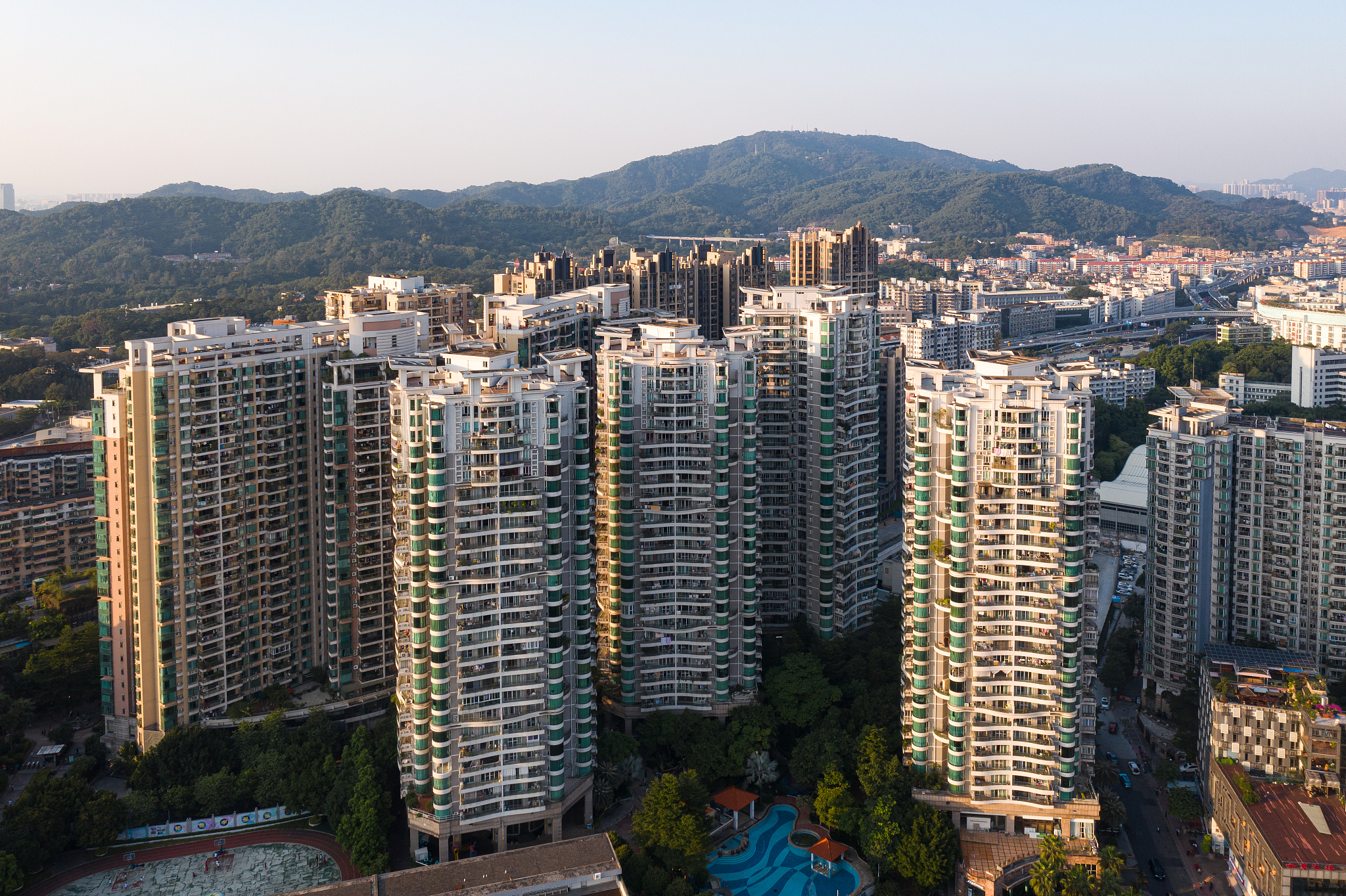 广州安置房升值潜力分析：120平米，5年后每平7000元？税费及避税技巧