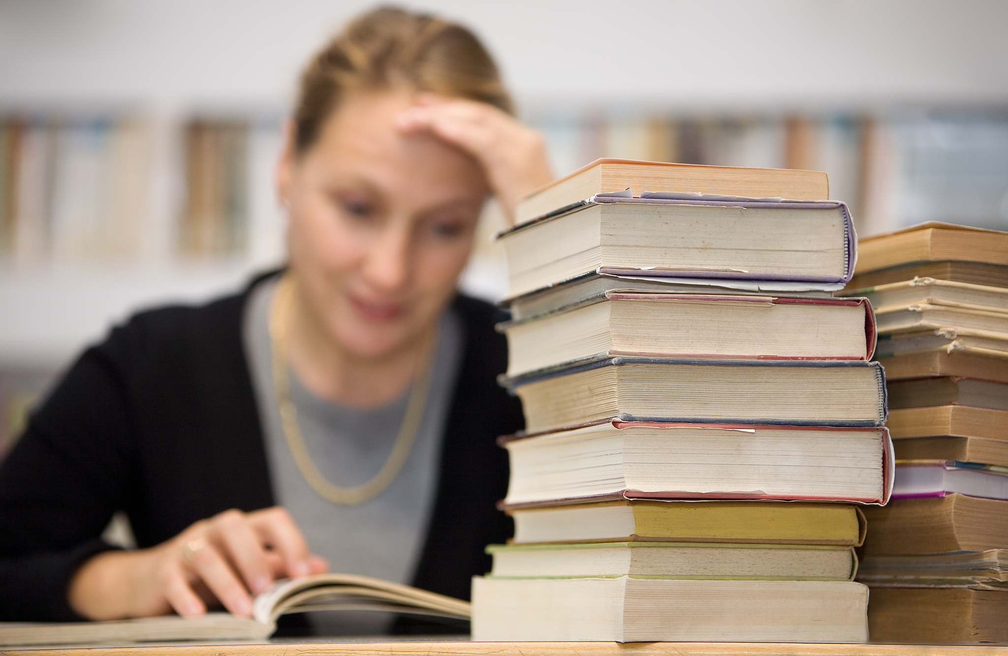 education, soft, focus on the books