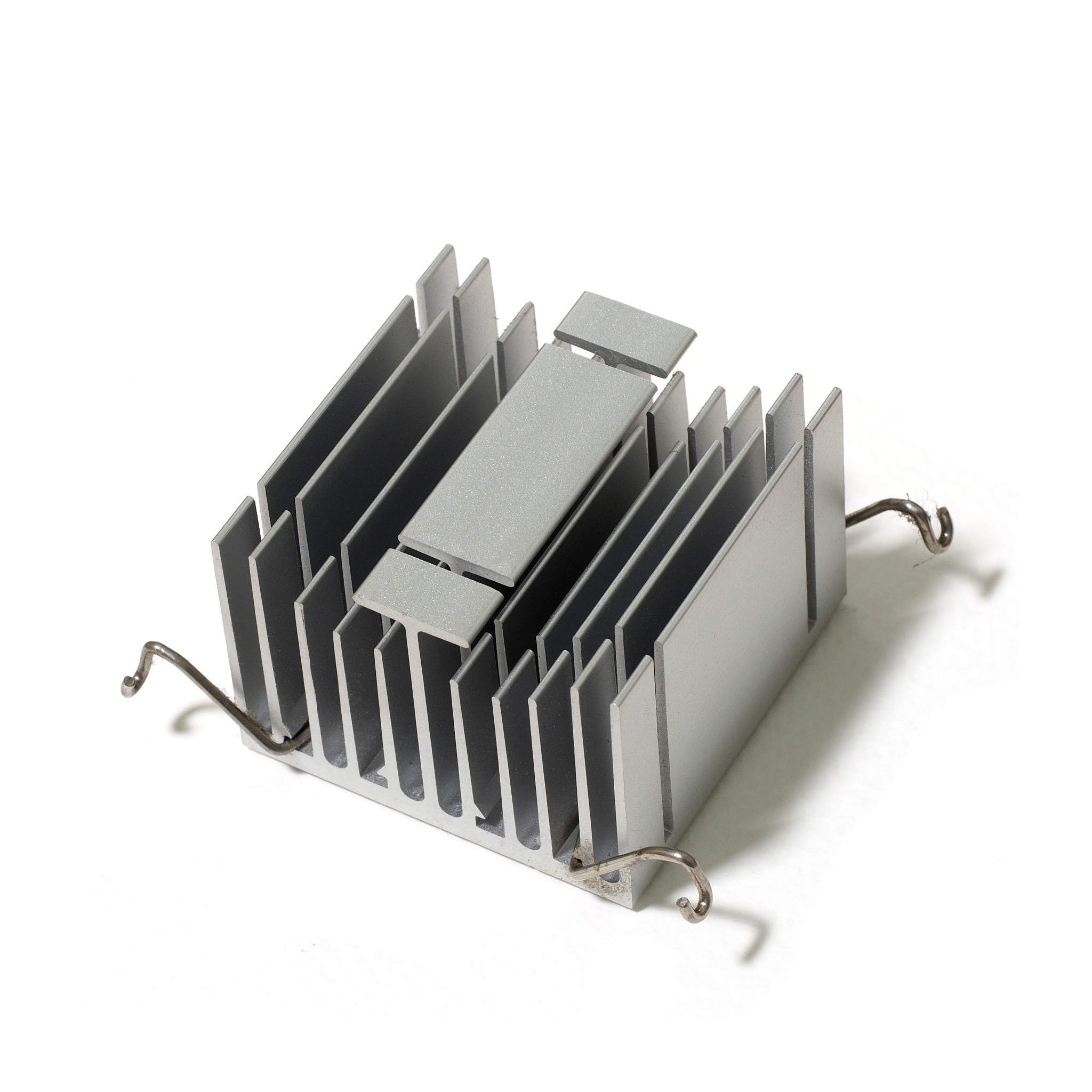 燃料电池常温启动时PTC加热器会工作吗如果工作会将电堆加热到多少温度停止工作