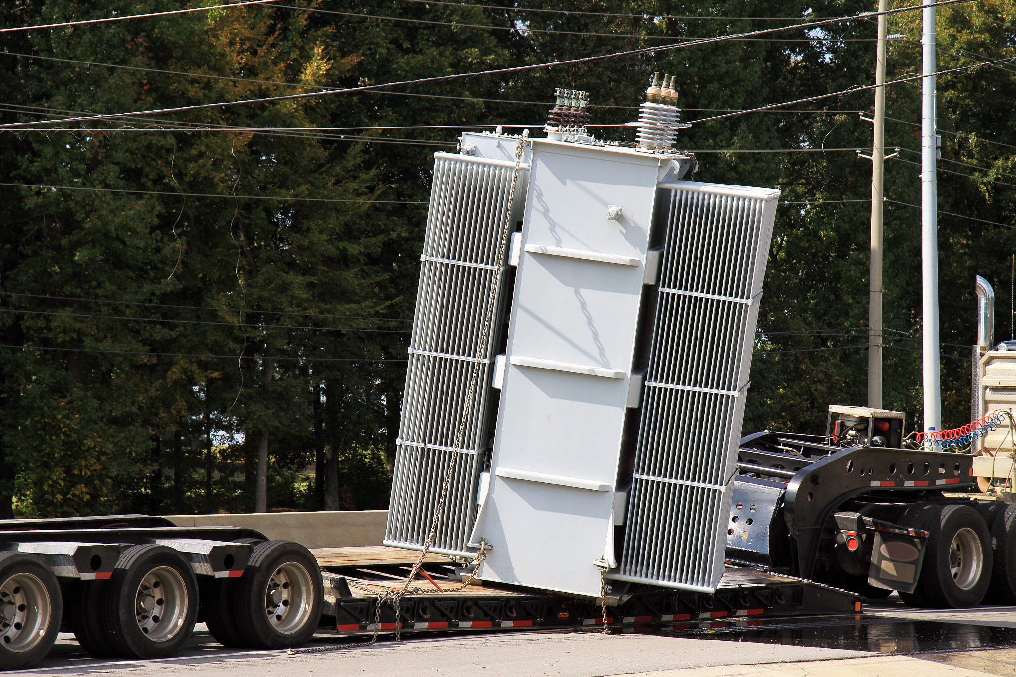 Truck Frame Lightweighting Optimization: Static Analysis and Weak Point Identification