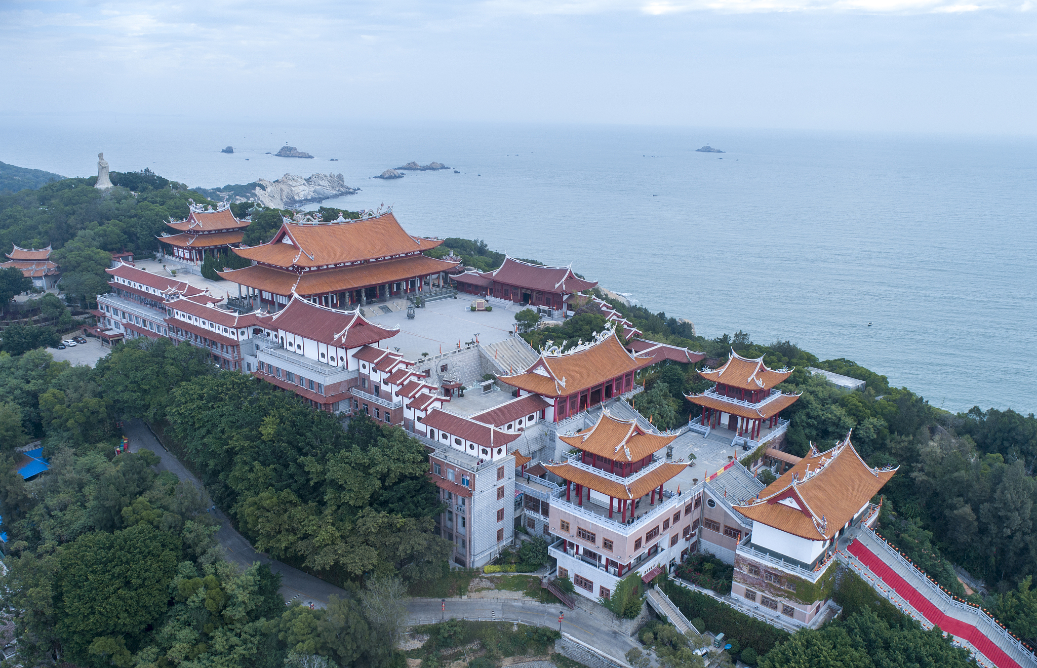 泉州媒体曝光求助热线是多少 要求：创建1500字的文章不能出现电话