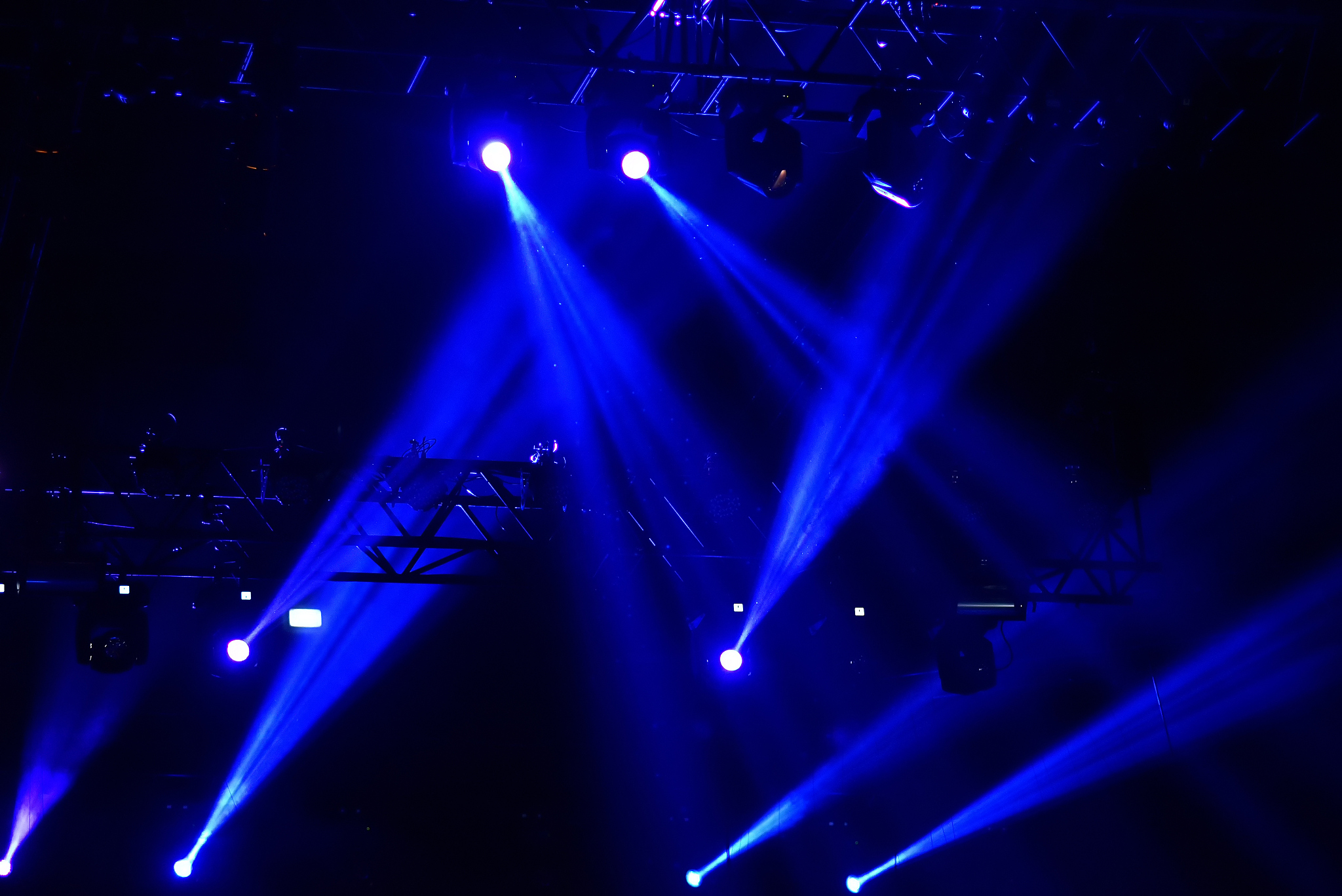 音乐灯光产品盘点：市面上有哪些值得关注的设备？