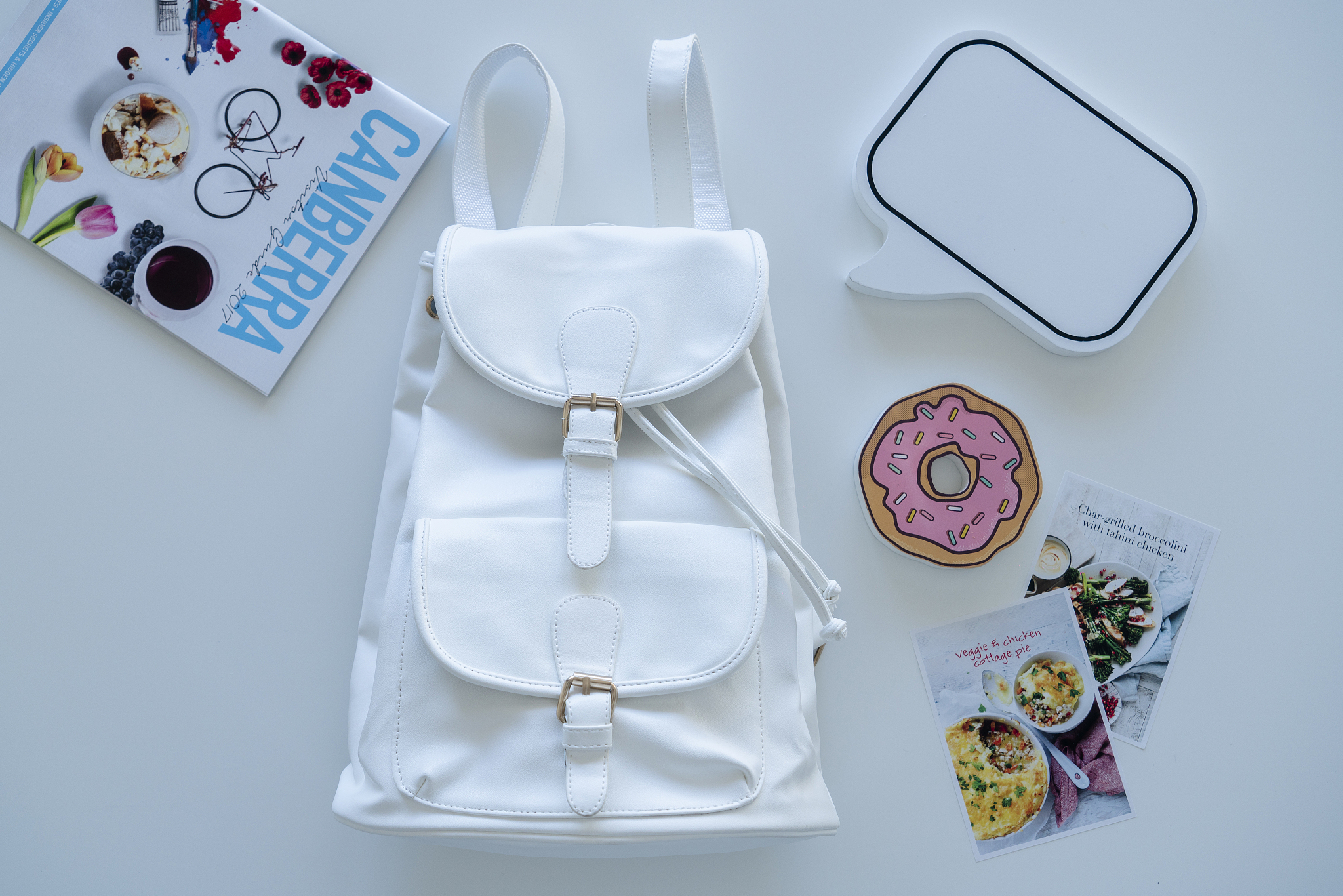 设计包袋系列 并说明主题