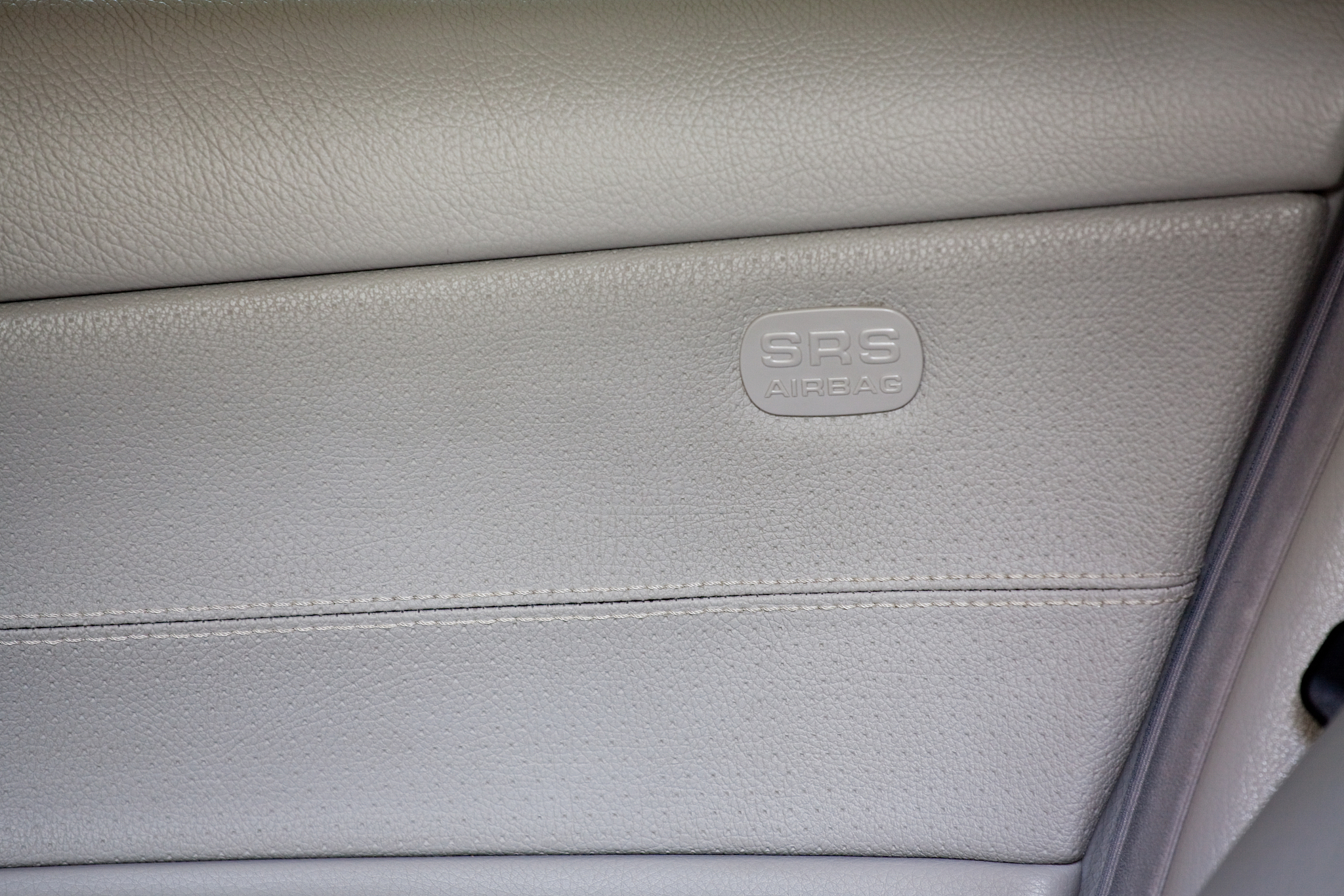 side airbag sign of a german car