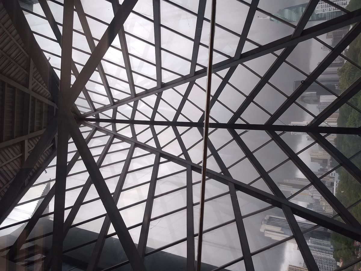 钢结构建筑研究：Journal of Constructional Steel Research期刊