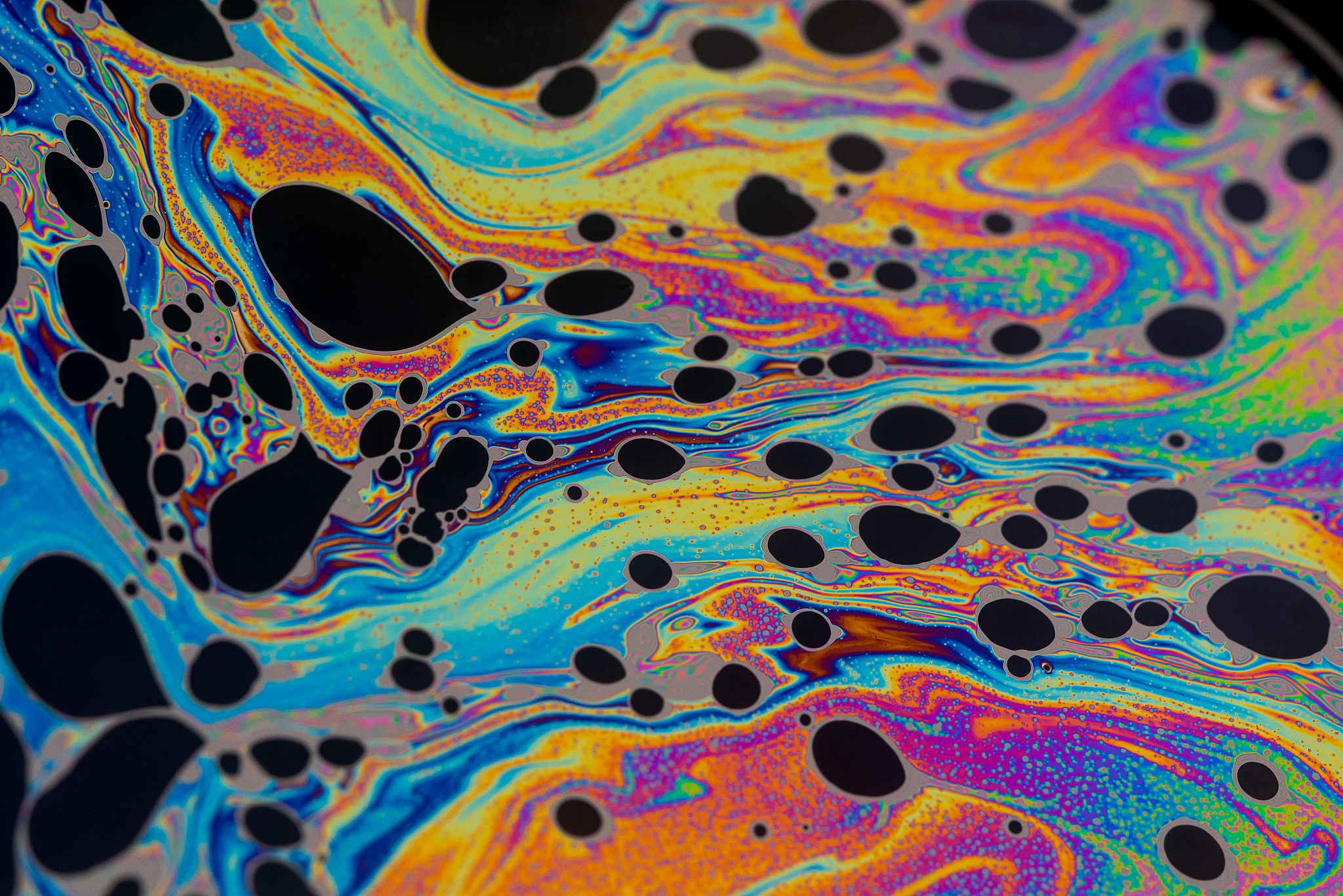 技术与艺术：创新与灵性的平衡