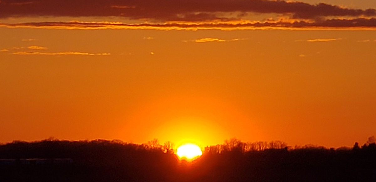 一首关于日出的诗