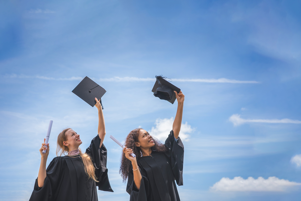 荣获优秀毕业生称号，感谢大学四年努力与付出