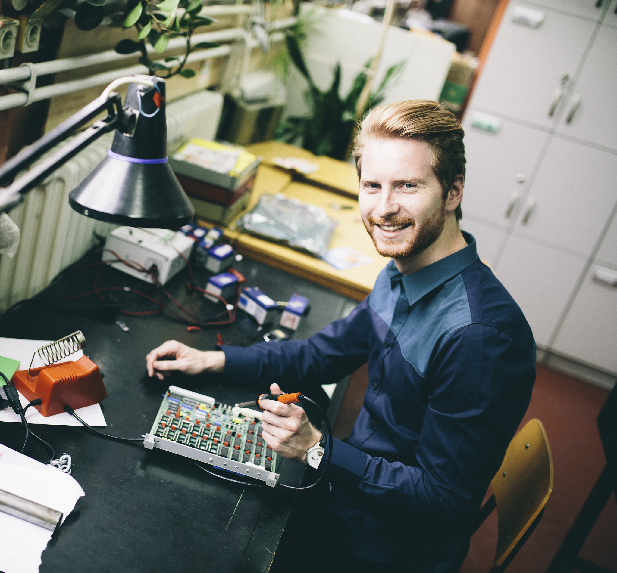 南充电子工业学校2016年招生简章 - 培养电子行业人才，成就梦想未来