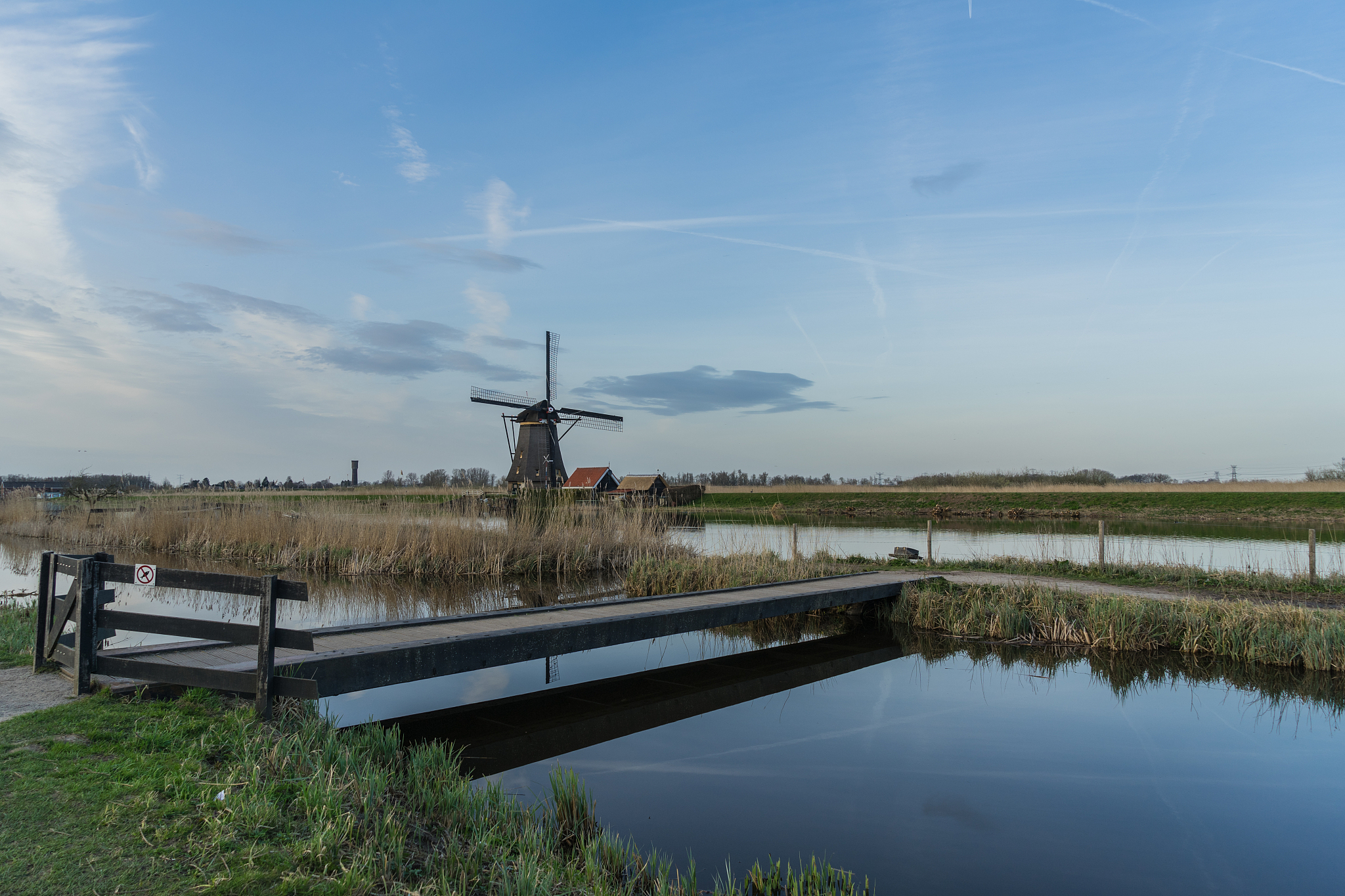 mills at kinderdijk - the netherlands